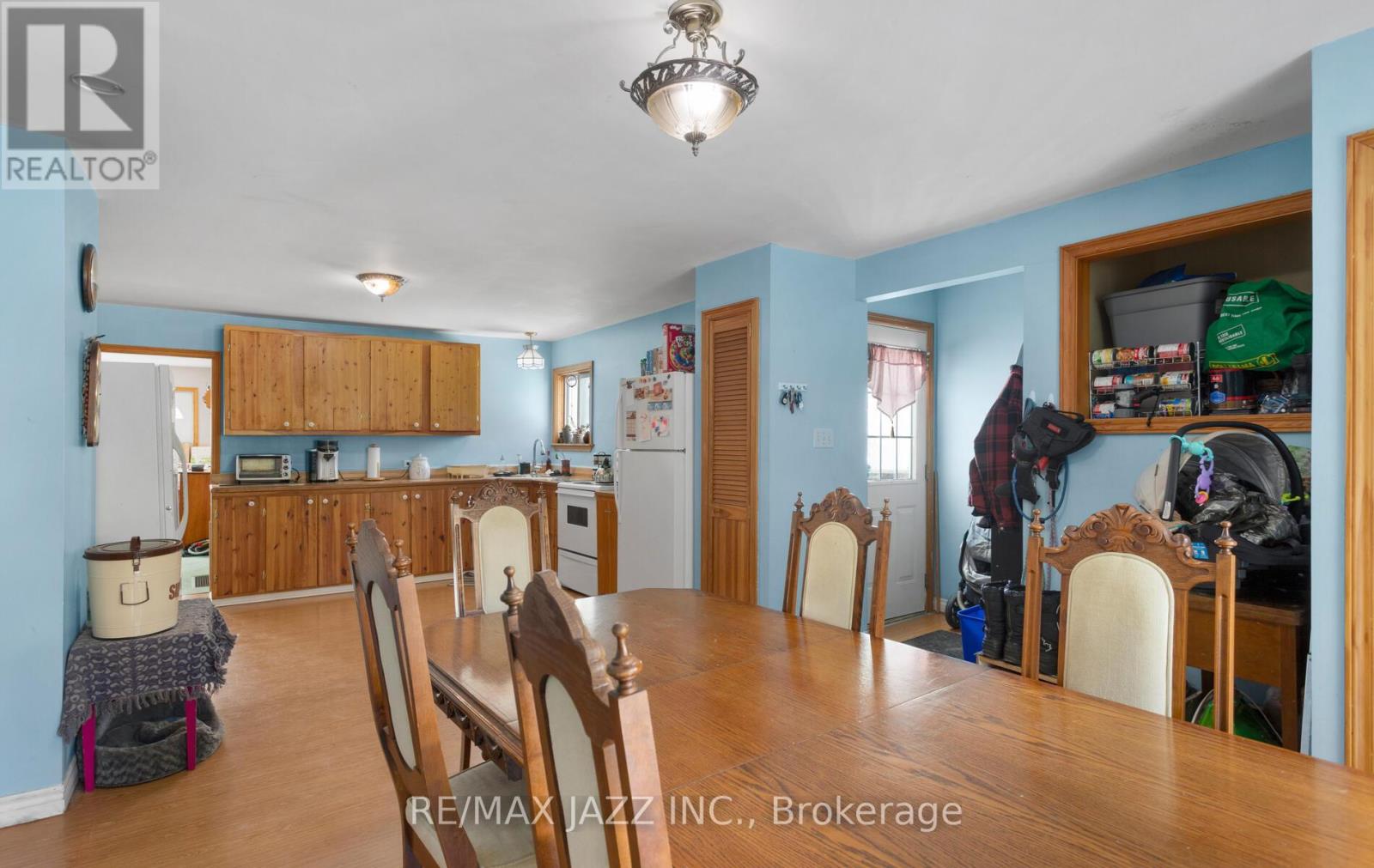 35 Maple Street, Uxbridge, Ontario  L9P 1C8 - Photo 5 - N12339691