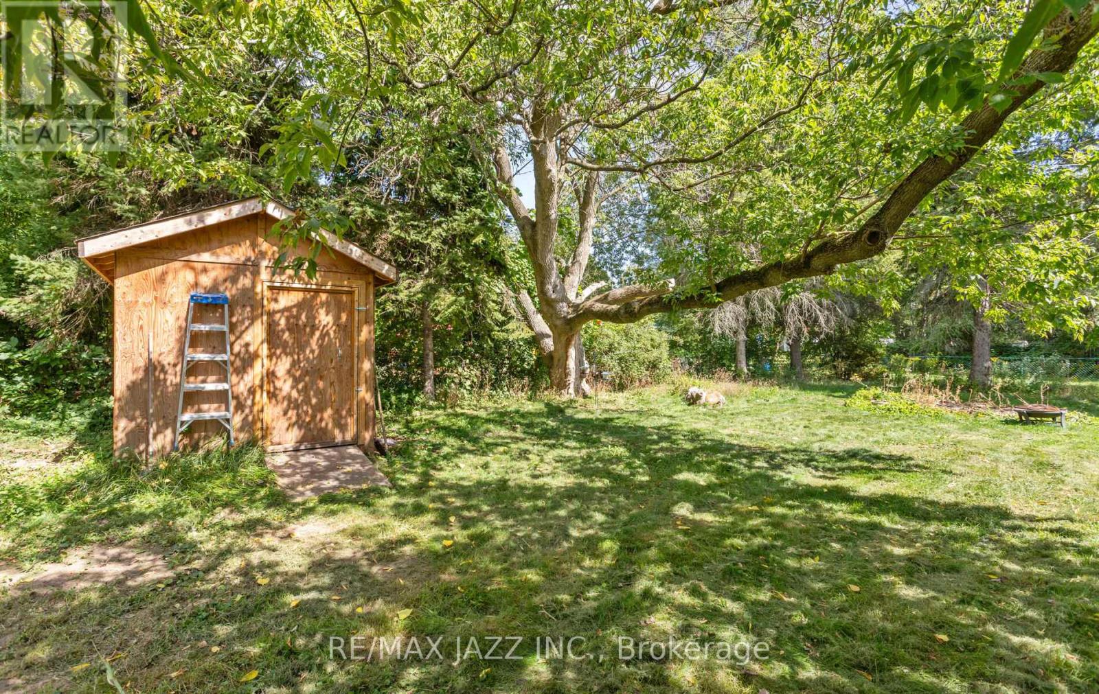 34 Fawcette Avenue E, Prince Edward County, Ontario  K0K 2T0 - Photo 16 - X12402139