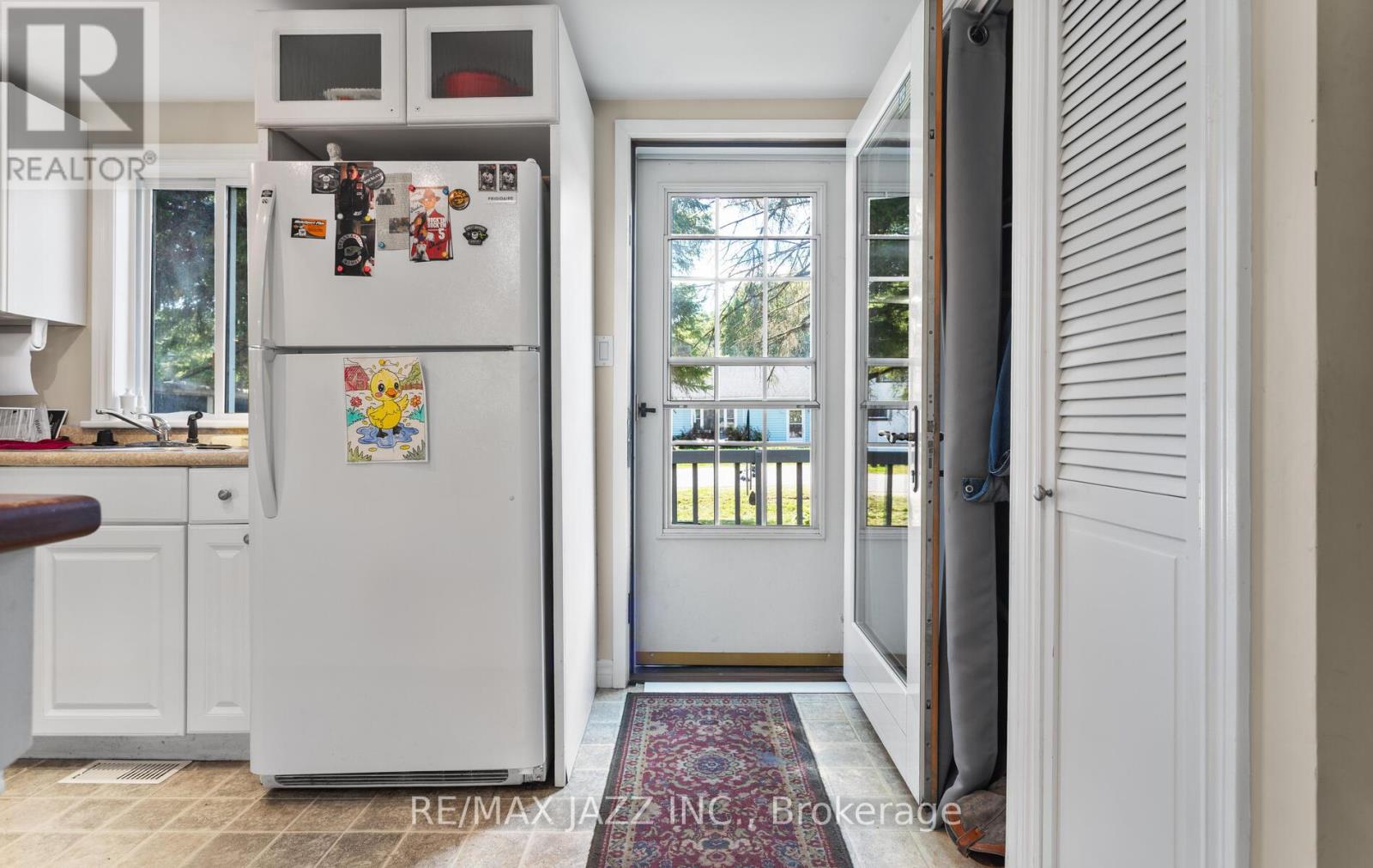 34 Fawcette Avenue E, Prince Edward County, Ontario  K0K 2T0 - Photo 3 - X12402139