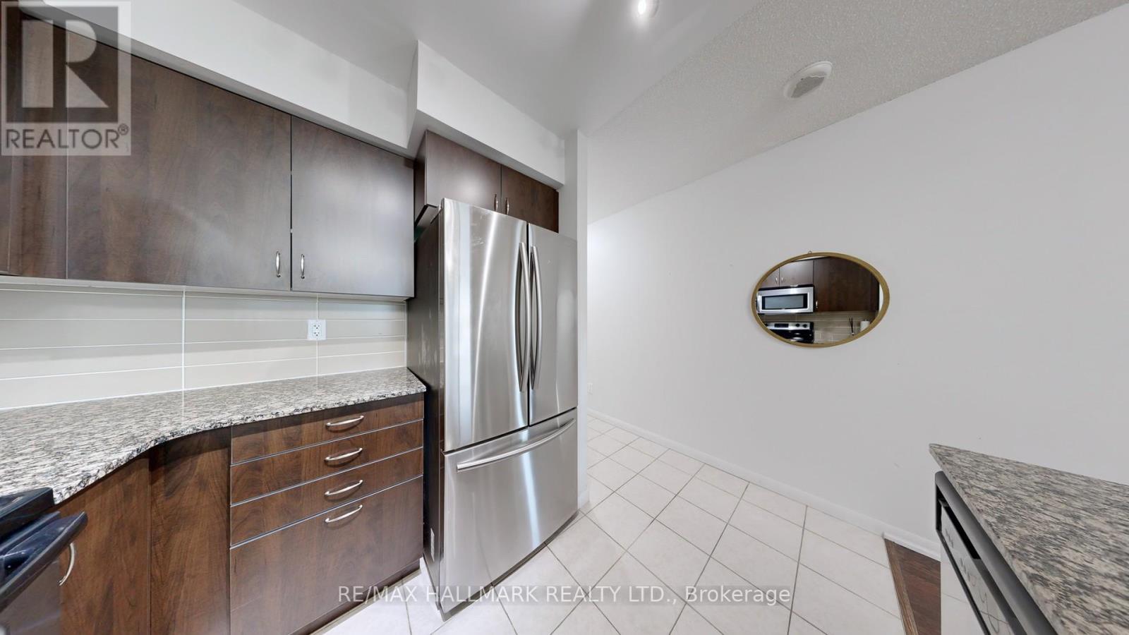 1607 - 215 Fort York Boulevard, Toronto, Ontario  M5V 4A2 - Photo 10 - C12492132