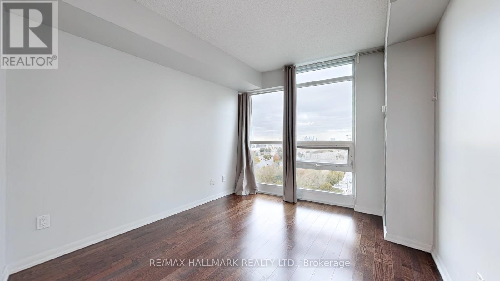 1607 - 215 Fort York Boulevard, Toronto, Ontario  M5V 4A2 - Photo 13 - C12492132