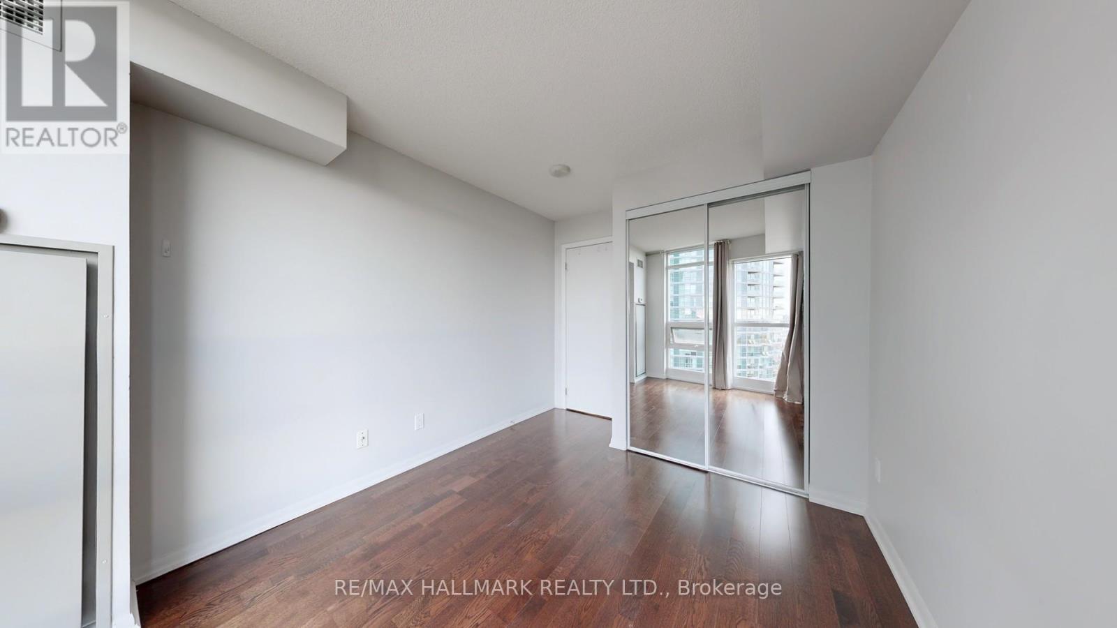 1607 - 215 Fort York Boulevard, Toronto, Ontario  M5V 4A2 - Photo 14 - C12492132
