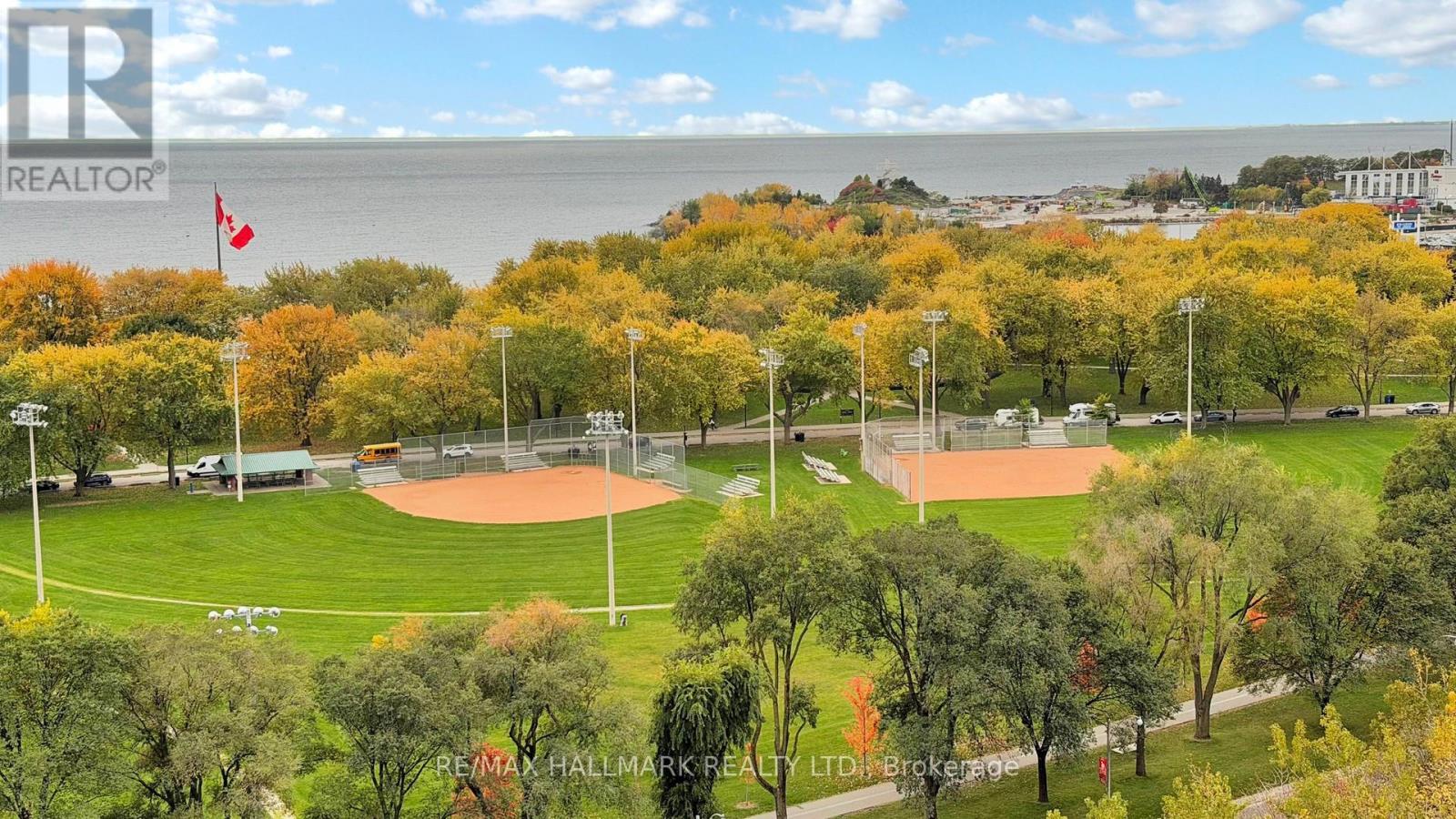 1607 - 215 Fort York Boulevard, Toronto, Ontario  M5V 4A2 - Photo 18 - C12492132