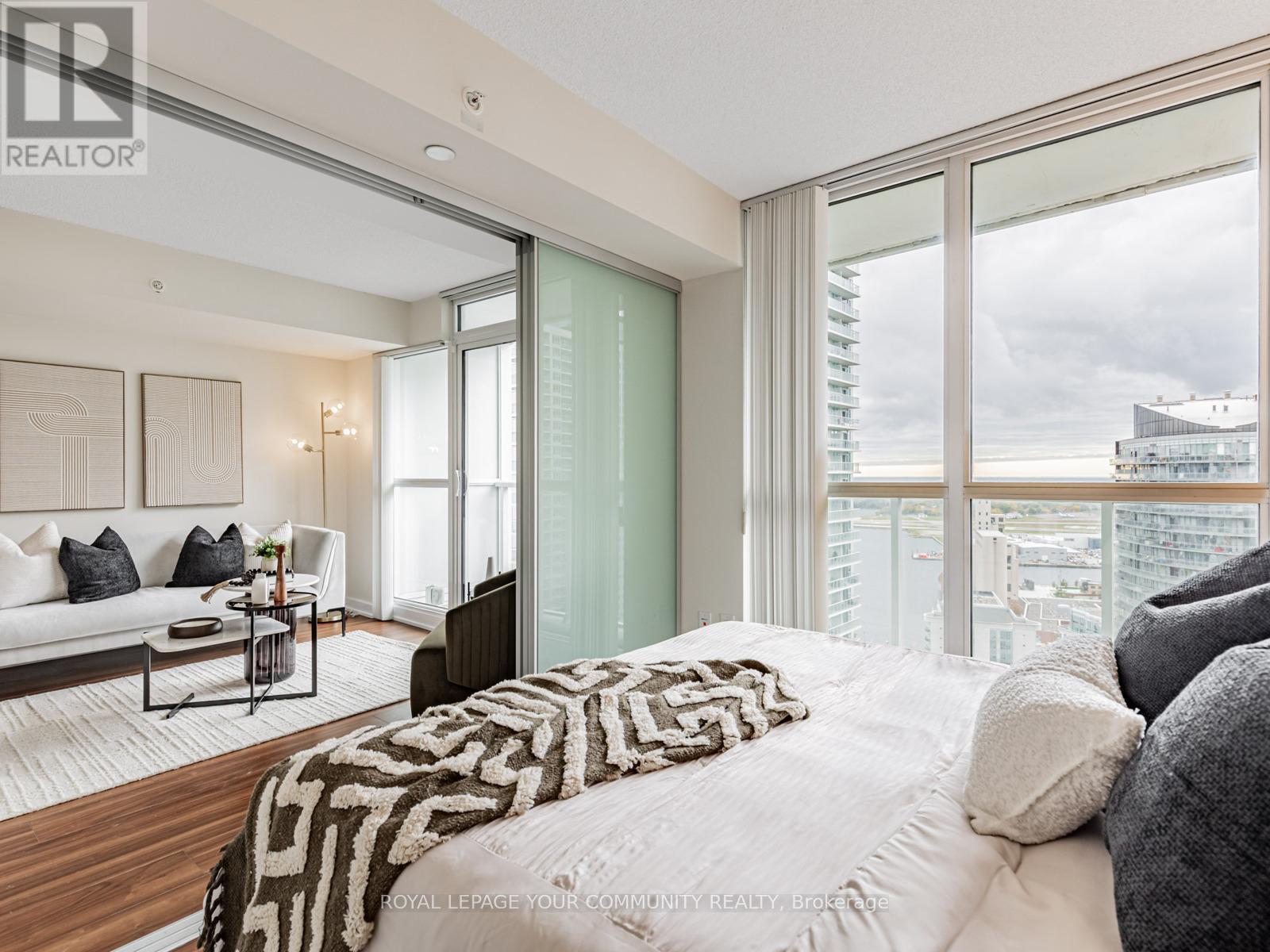 3002 - 85 Queens Wharf Road, Toronto, Ontario  M5V 0J9 - Photo 13 - C12492254