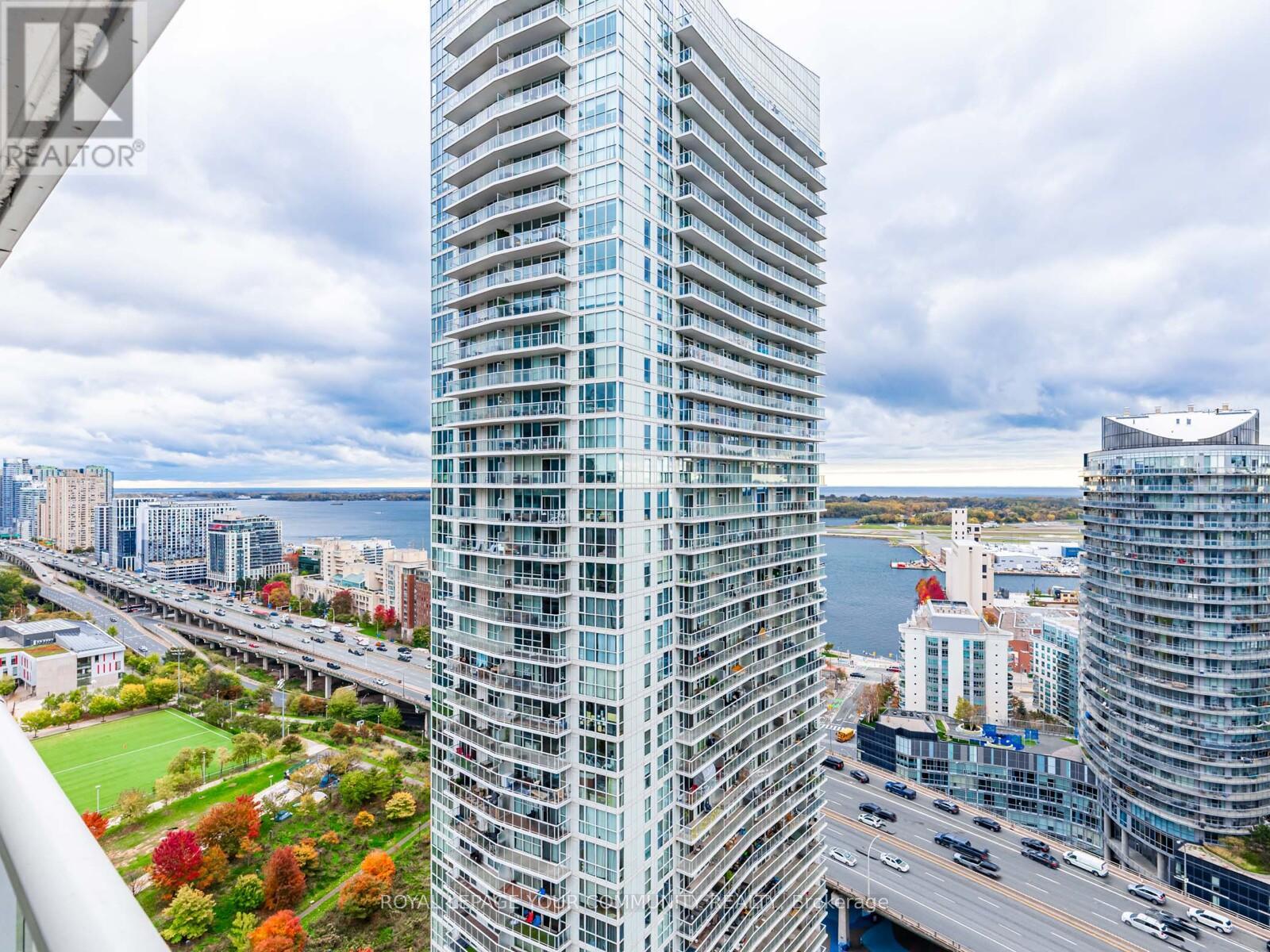 3002 - 85 Queens Wharf Road, Toronto, Ontario  M5V 0J9 - Photo 19 - C12492254