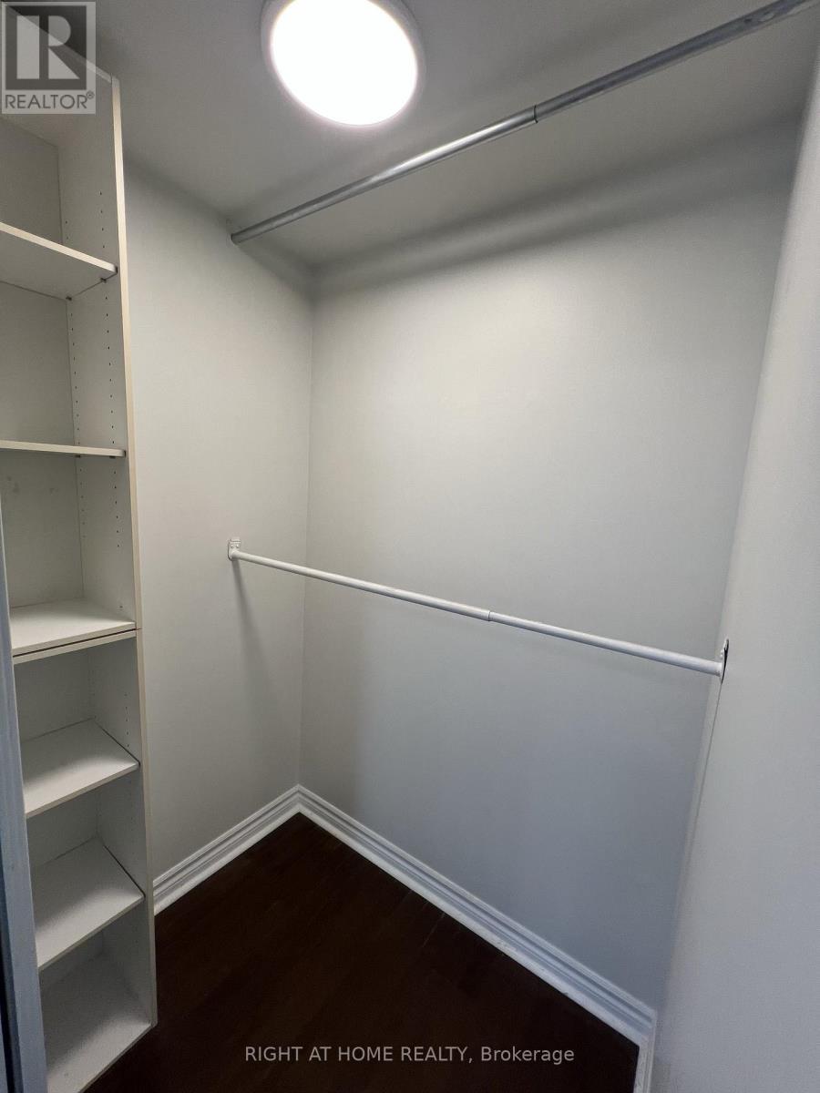 1019 - 168 Simcoe Street, Toronto, Ontario  M5H 4C9 - Photo 39 - C12492268