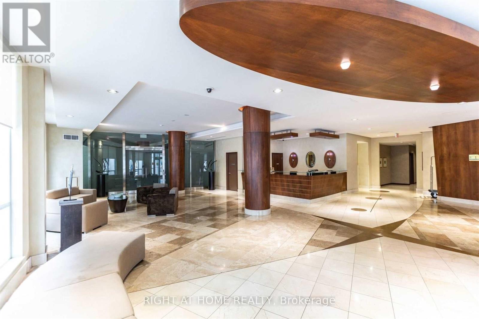 1019 - 168 Simcoe Street, Toronto, Ontario  M5H 4C9 - Photo 4 - C12492268