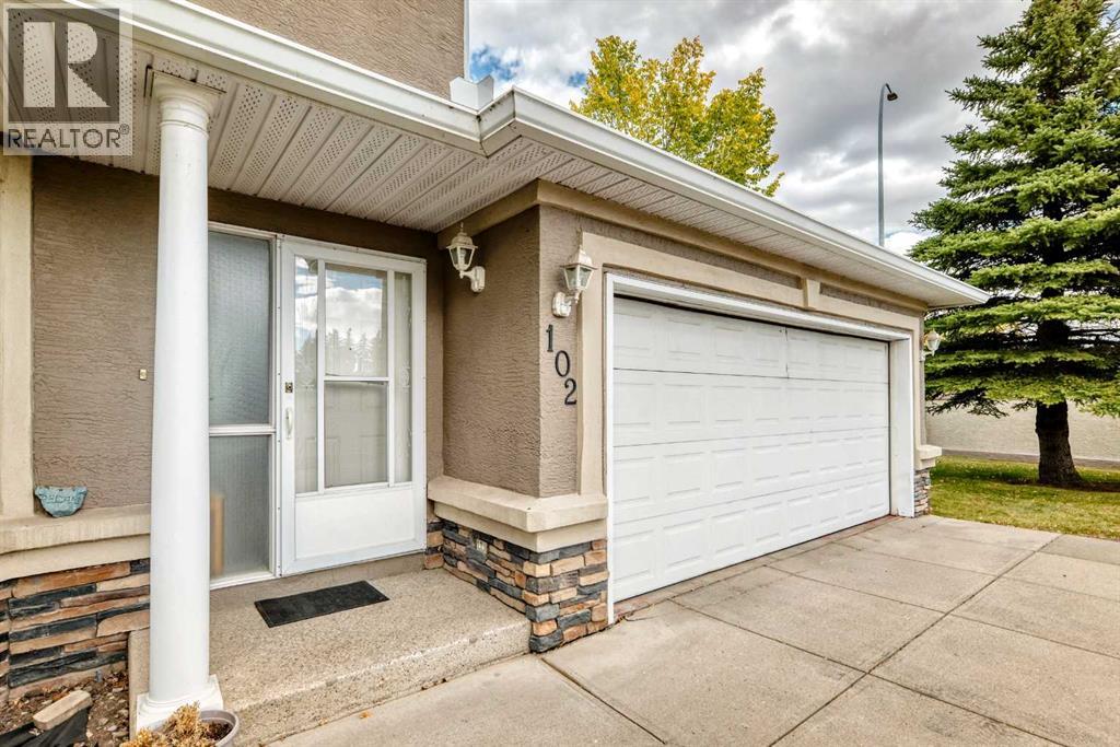 102 Mt Mckenzie Gardens Se, Calgary, Alberta  T2Z 2P9 - Photo 3 - A2264072