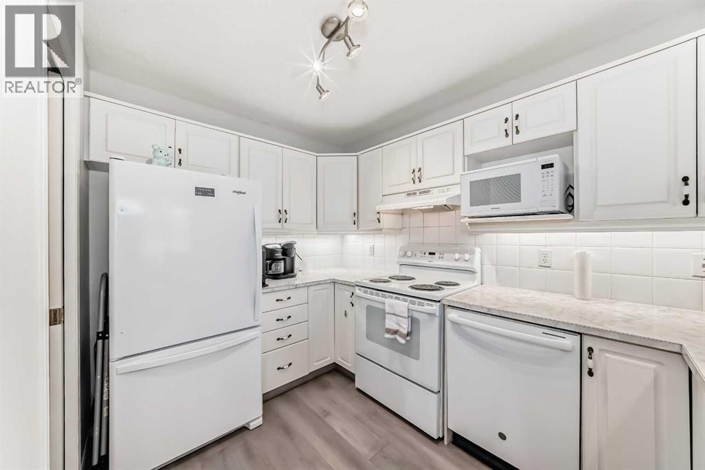 102 Mt Mckenzie Gardens Se, Calgary, Alberta  T2Z 2P9 - Photo 6 - A2264072