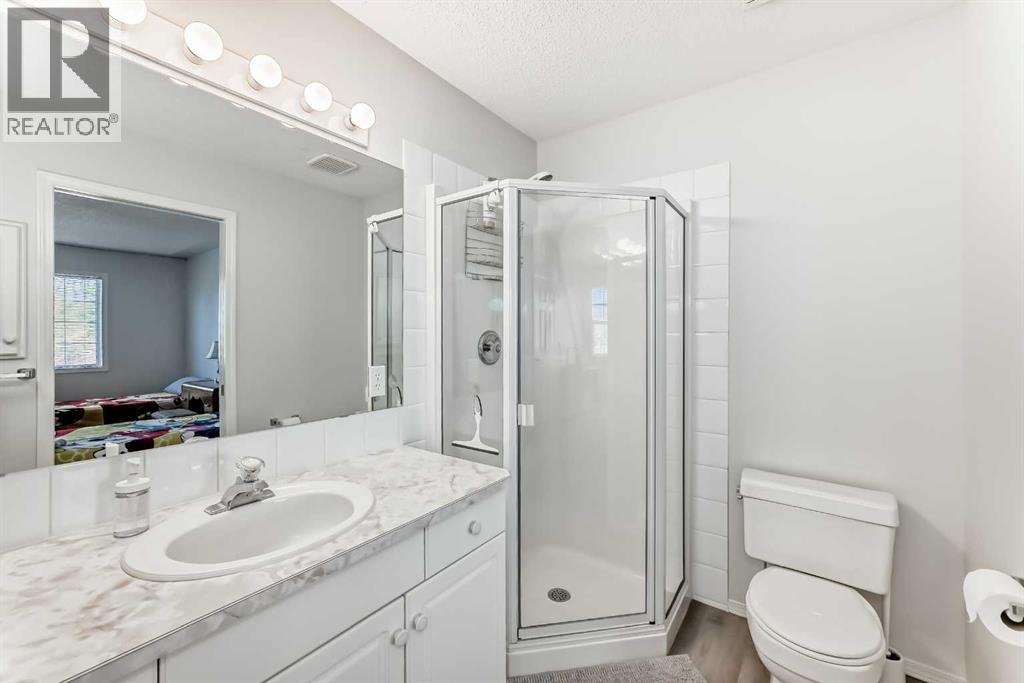 102 Mt Mckenzie Gardens Se, Calgary, Alberta  T2Z 2P9 - Photo 29 - A2264072