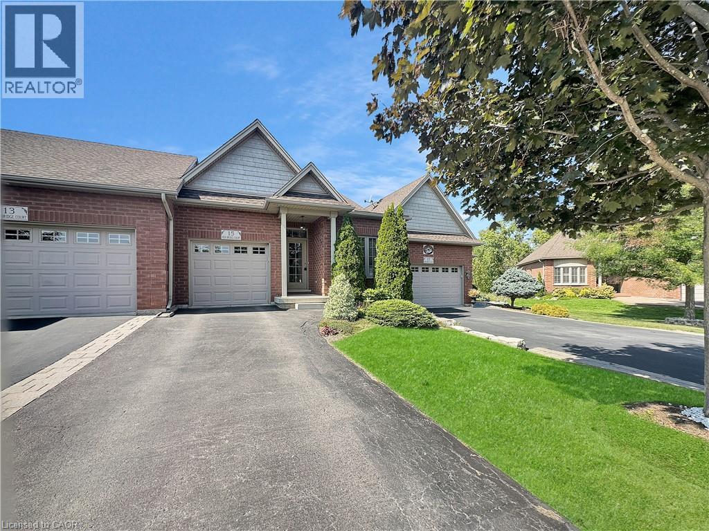 15 IRON BRIDGE Court, caledonia, Ontario