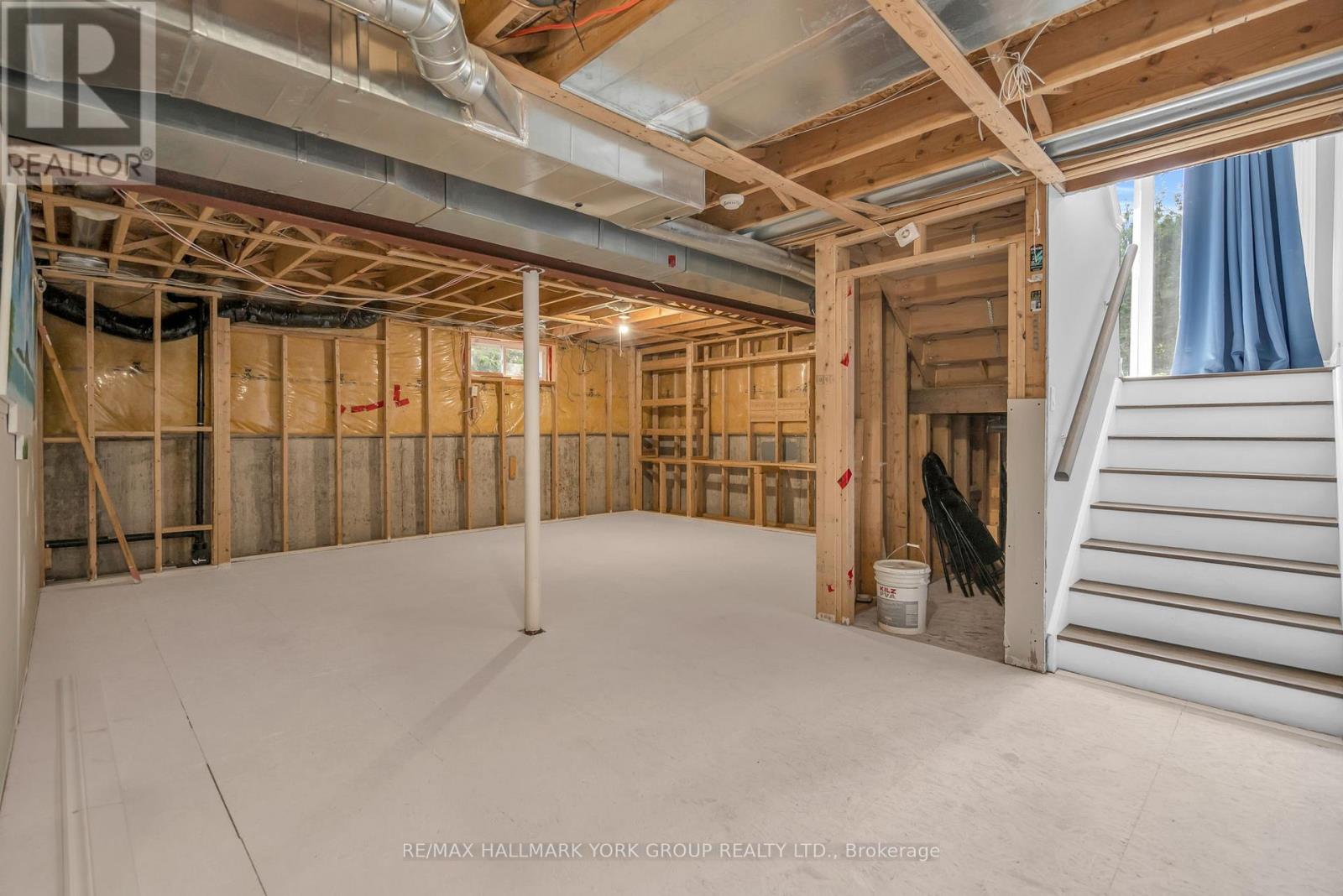 39 Farley Circle, Georgina, Ontario  L0E 1S0 - Photo 26 - N12467826