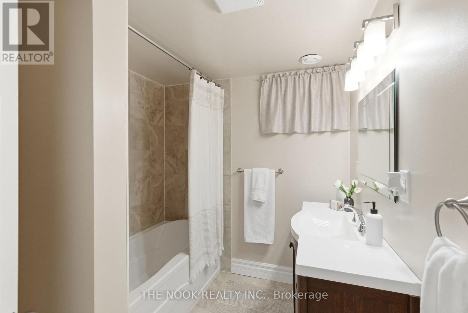 459 Cunningham Avenue, Oshawa, Ontario  L1J 3C1 - Photo 18 - E12492426