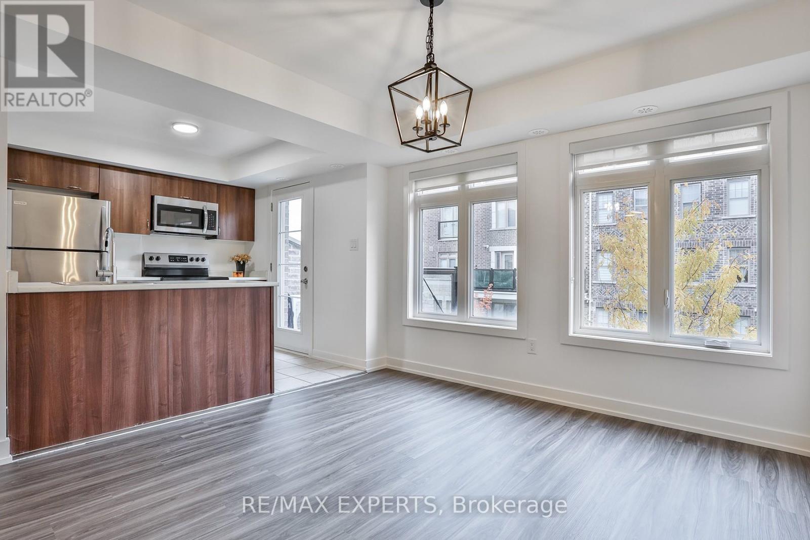 275 - 60 Parrotta Drive, Toronto, Ontario  M9M 0E5 - Photo 8 - W12491966