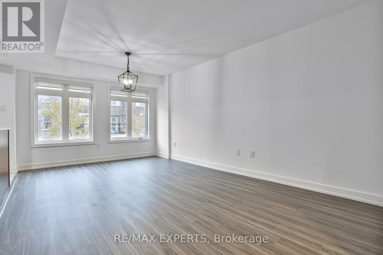 275 - 60 Parrotta Drive, Toronto, Ontario  M9M 0E5 - Photo 4 - W12491966