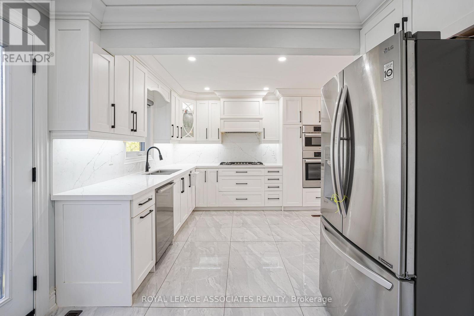 95 Carisbrooke Square, Toronto, Ontario  M1B 4M3 - Photo 10 - E12492148