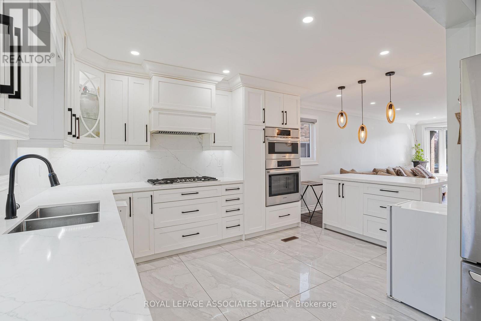 95 Carisbrooke Square, Toronto, Ontario  M1B 4M3 - Photo 11 - E12492148