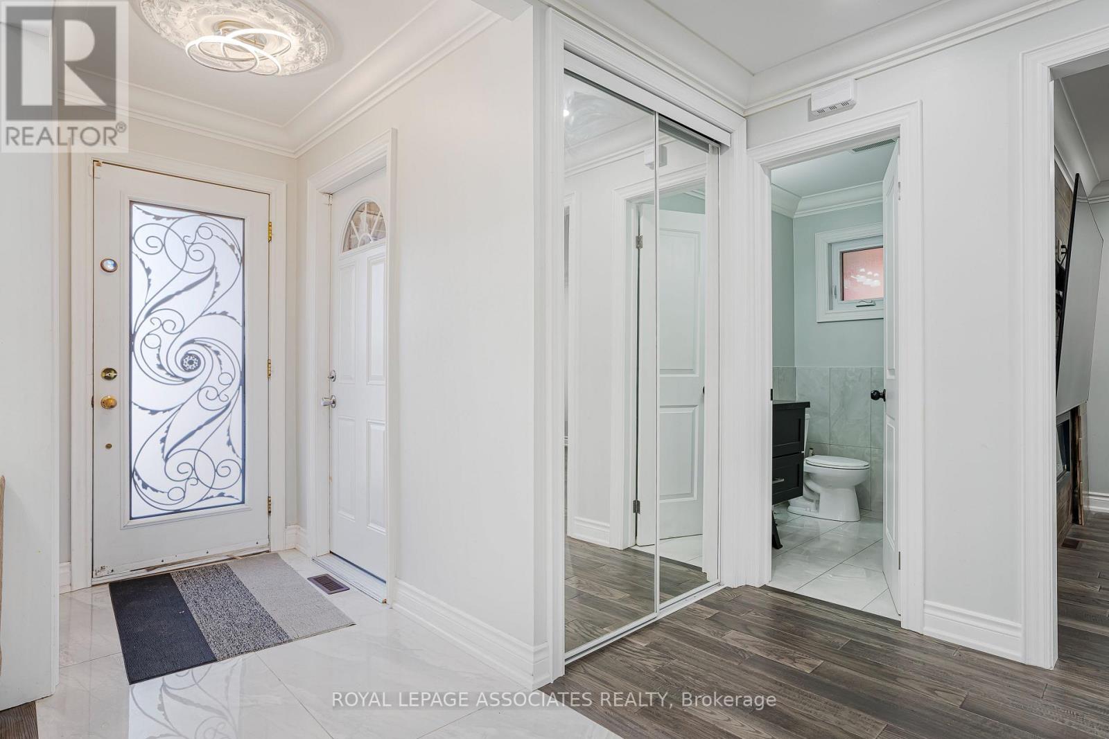 95 Carisbrooke Square, Toronto, Ontario  M1B 4M3 - Photo 5 - E12492148