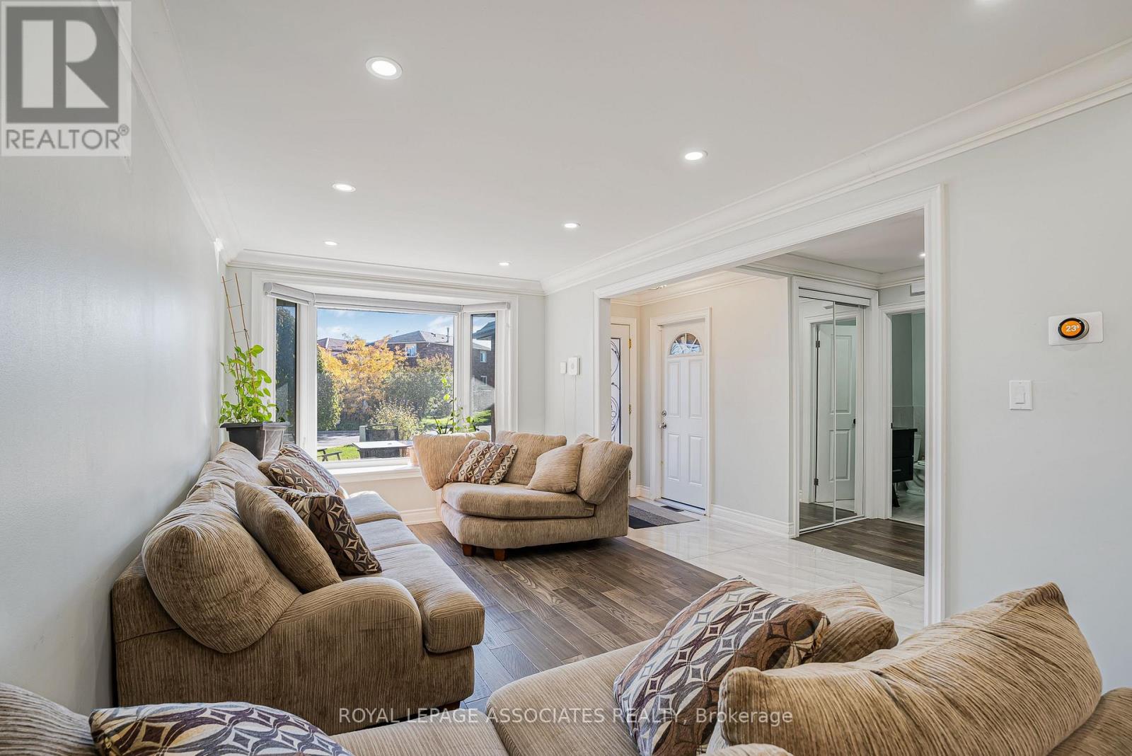 95 Carisbrooke Square, Toronto, Ontario  M1B 4M3 - Photo 8 - E12492148