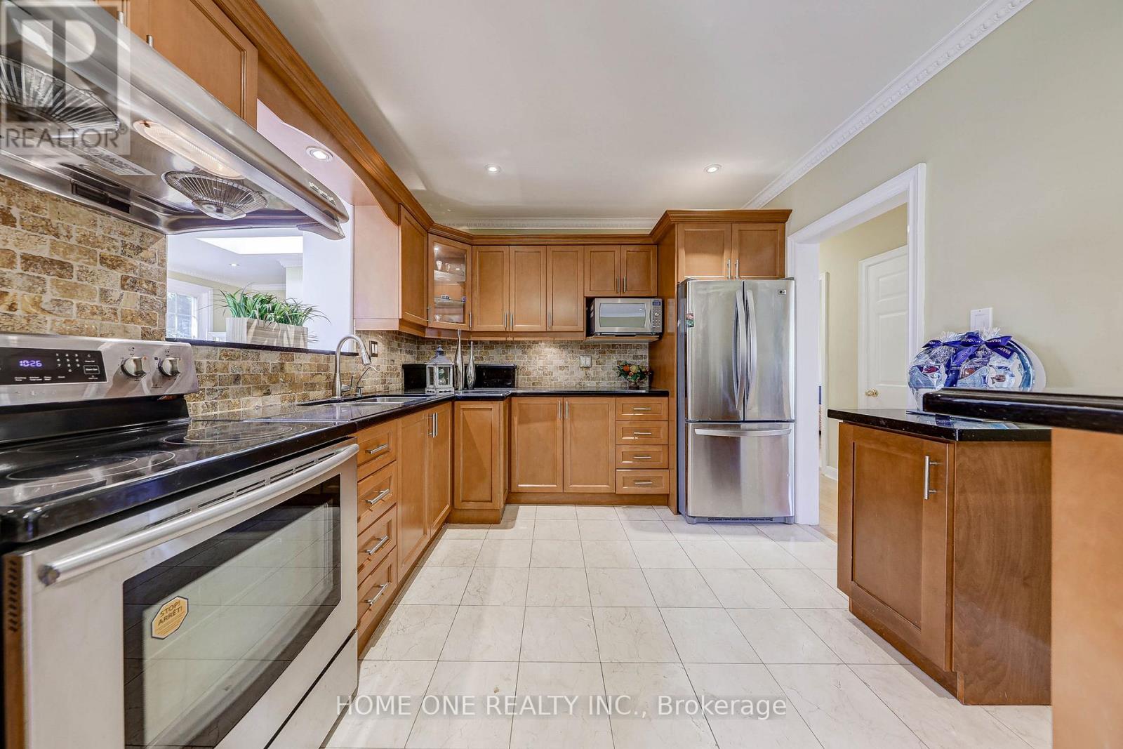 12 Lauralynn Crescent, Toronto, Ontario  M1S 2H4 - Photo 13 - E12492176