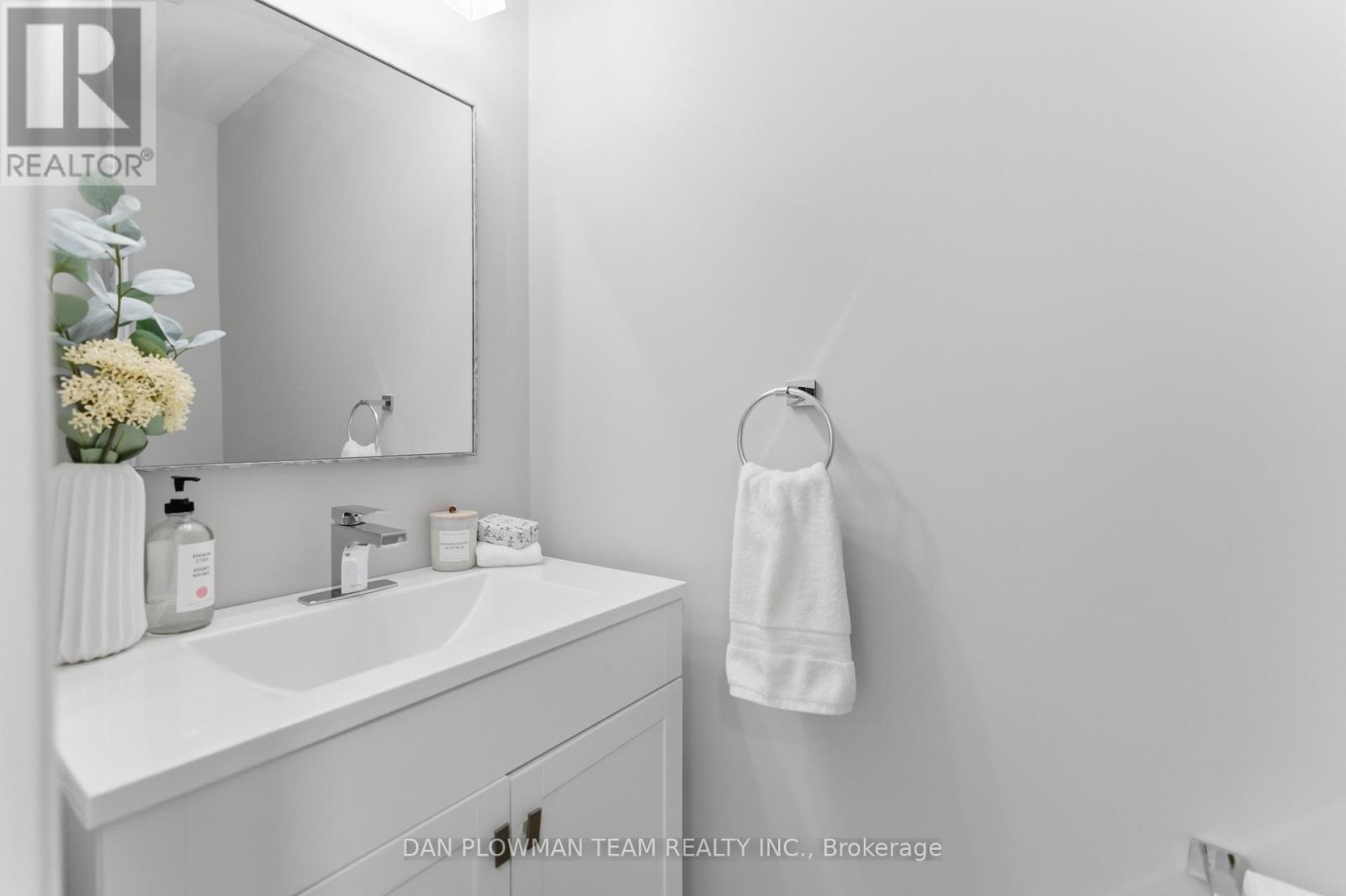 61 Lady May Drive, Whitby, Ontario  L1R 3A7 - Photo 20 - E12492264