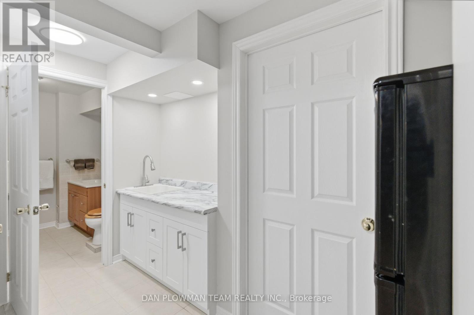 61 Lady May Drive, Whitby, Ontario  L1R 3A7 - Photo 25 - E12492264