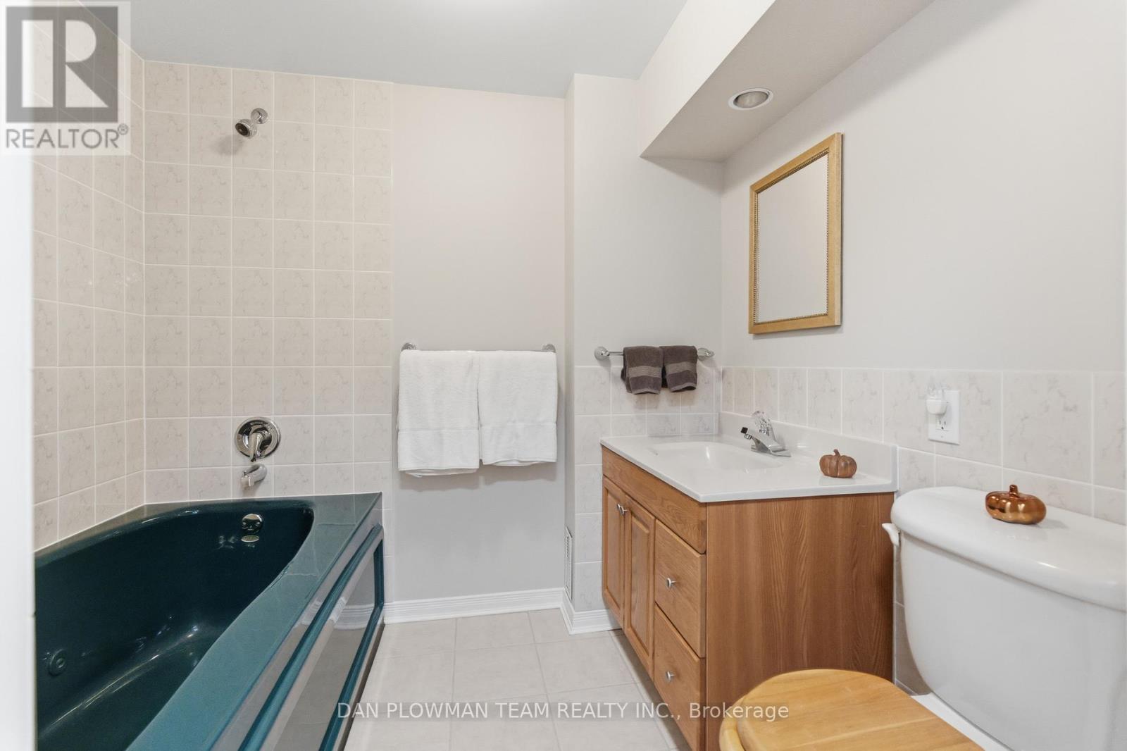 61 Lady May Drive, Whitby, Ontario  L1R 3A7 - Photo 26 - E12492264