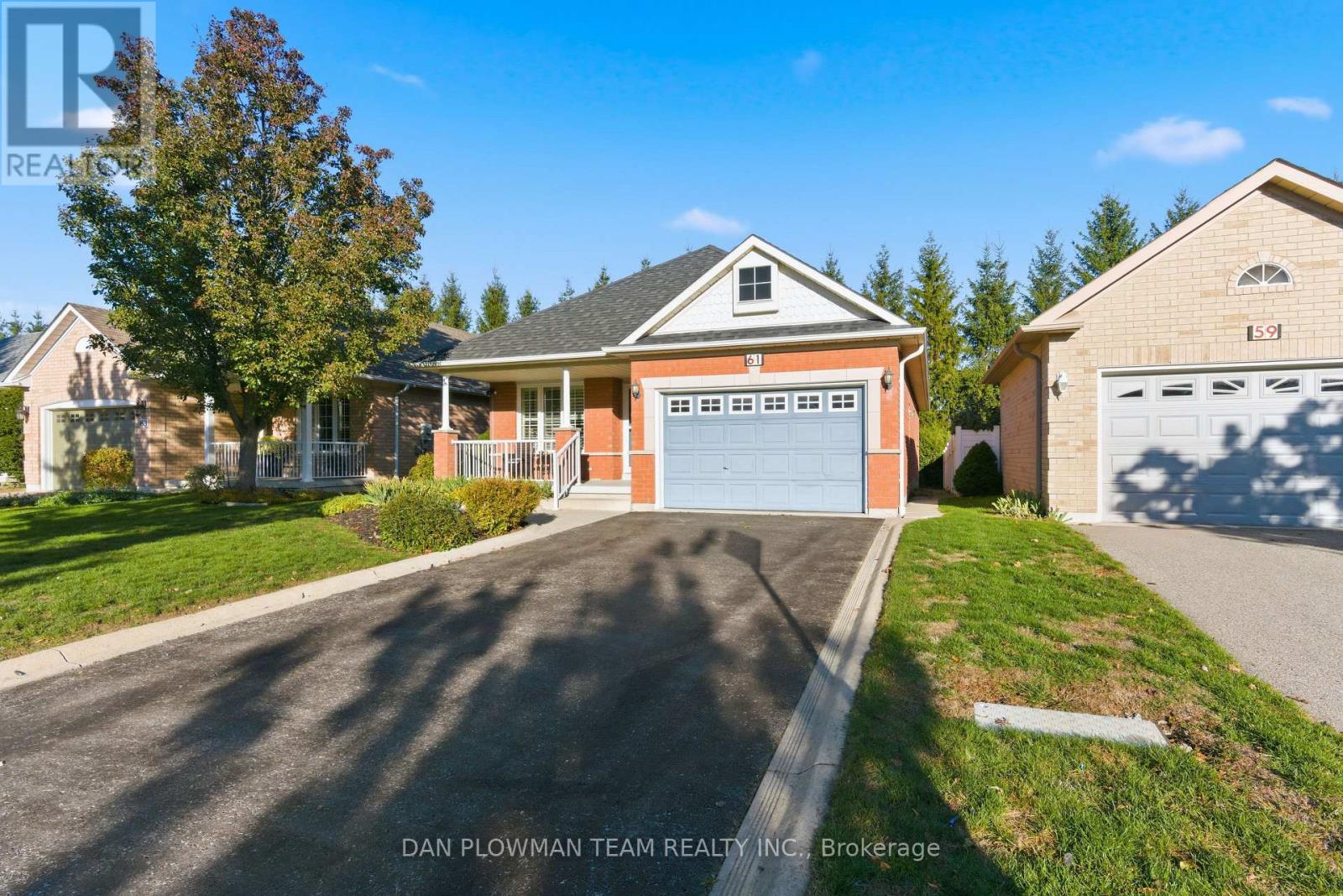 61 Lady May Drive, Whitby, Ontario  L1R 3A7 - Photo 3 - E12492264