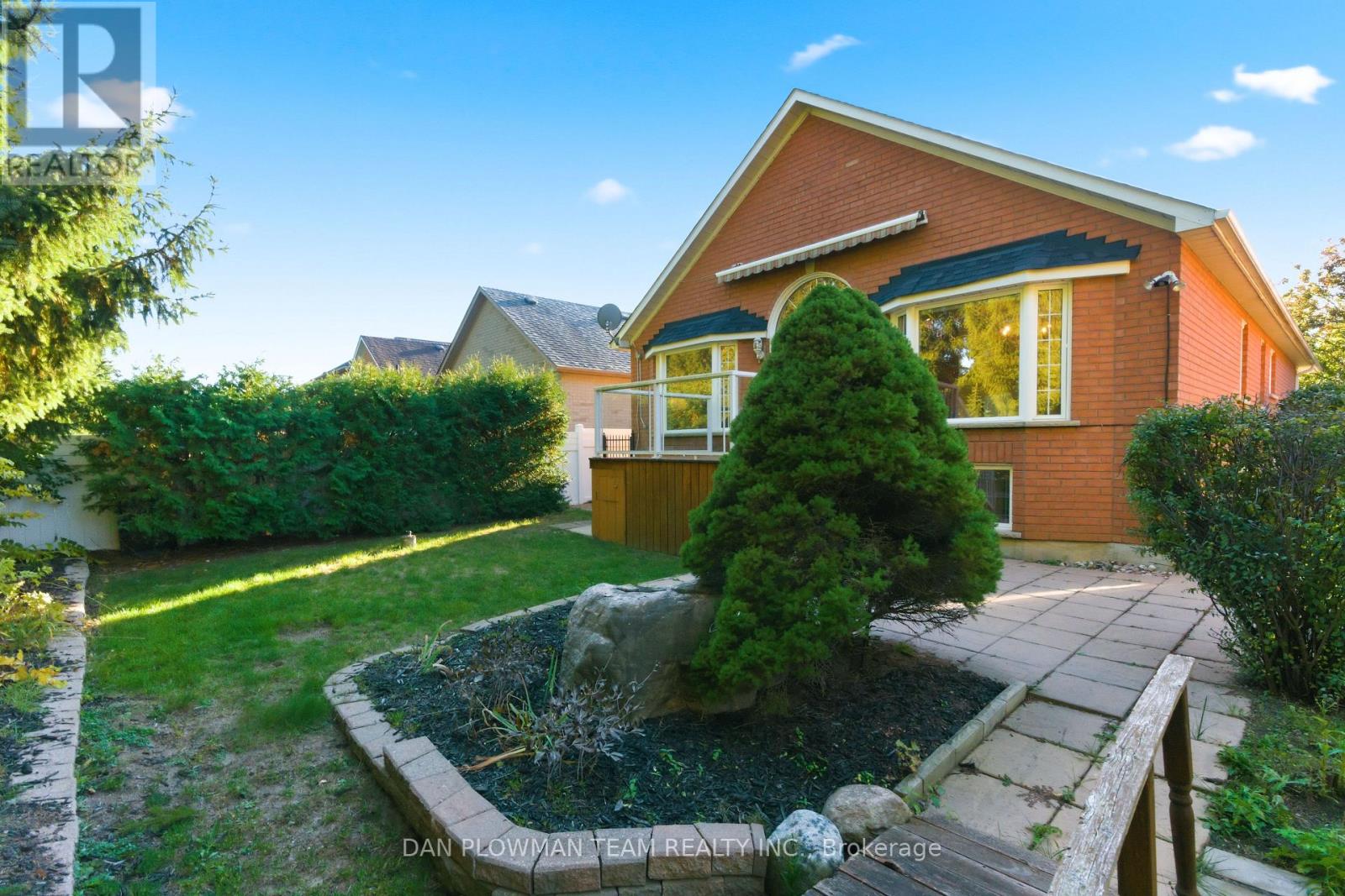 61 Lady May Drive, Whitby, Ontario  L1R 3A7 - Photo 30 - E12492264