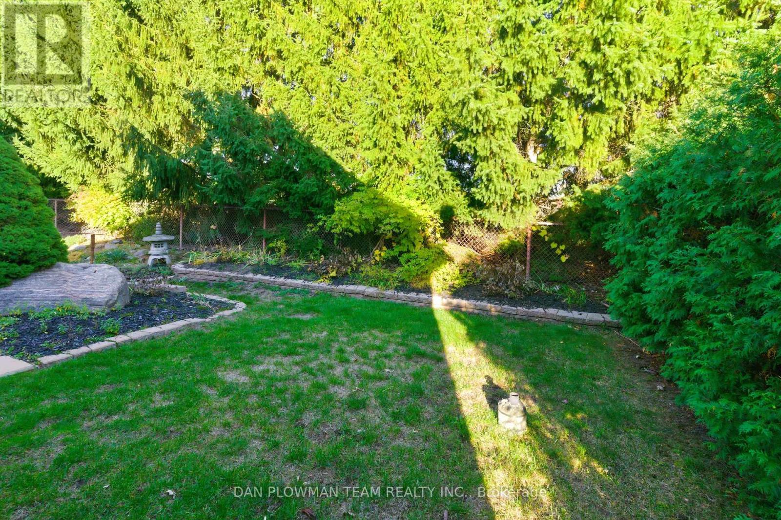 61 Lady May Drive, Whitby, Ontario  L1R 3A7 - Photo 32 - E12492264