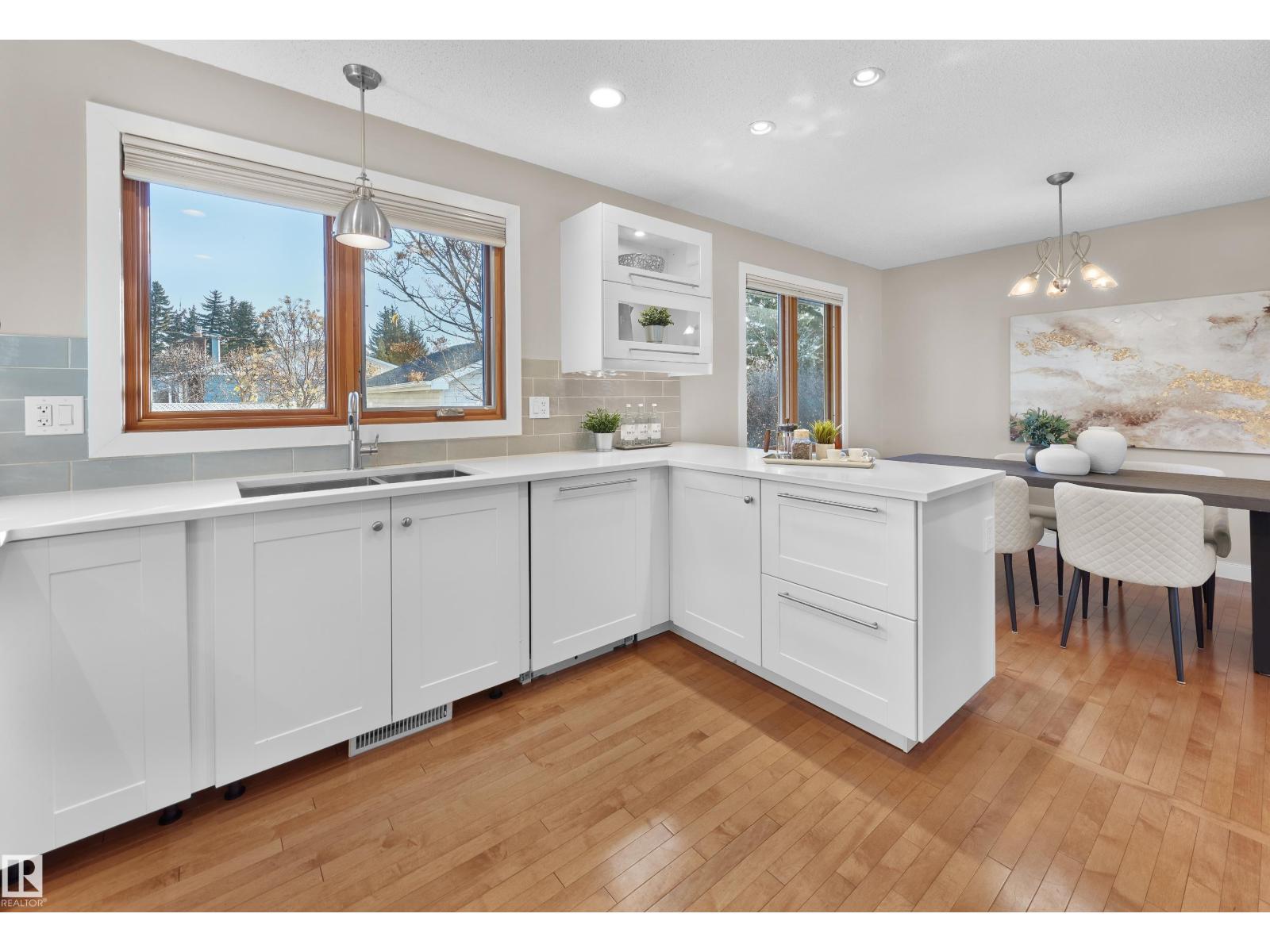 5607 109 St Nw, Edmonton, Alberta  T6H 3A7 - Photo 9 - E4464047