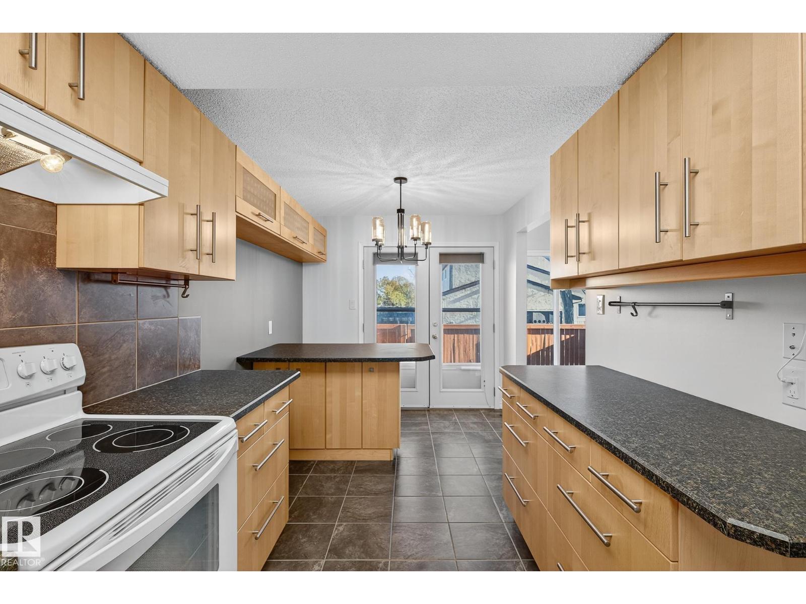 208 Chateau Pl Nw, Edmonton, Alberta  T5T 1V3 - Photo 13 - E4464048