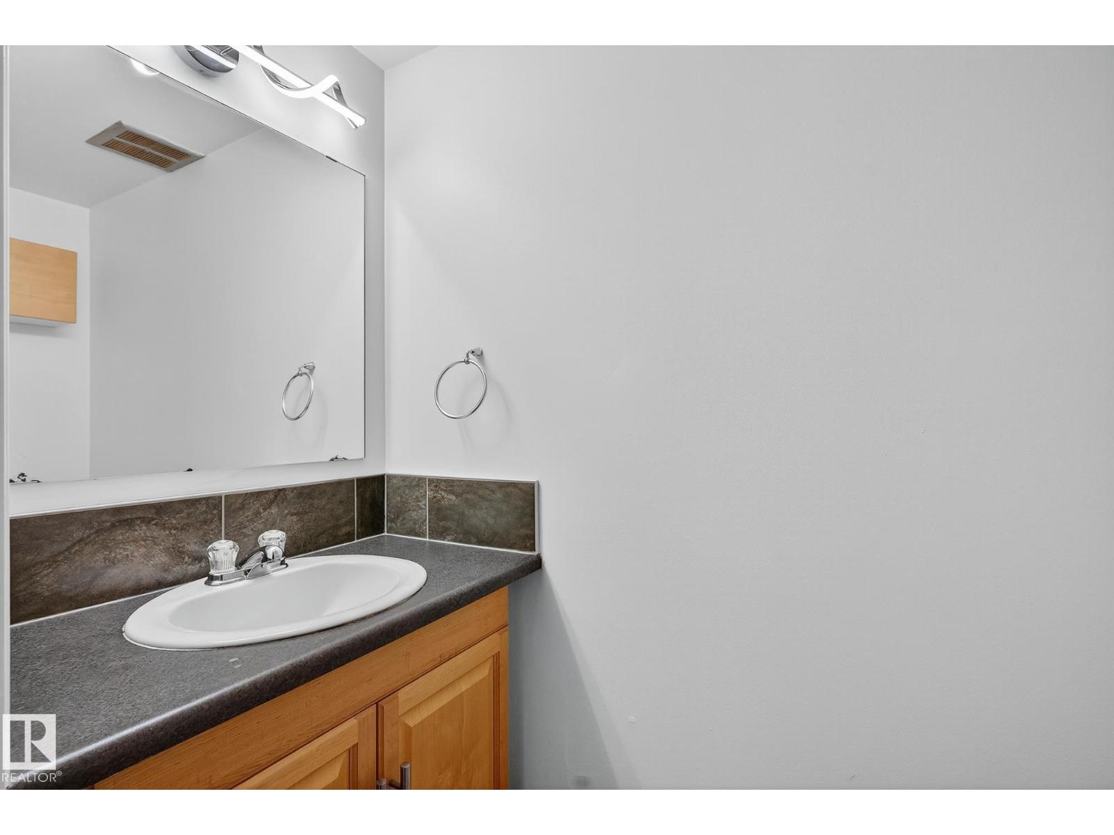 208 Chateau Pl Nw, Edmonton, Alberta  T5T 1V3 - Photo 5 - E4464048