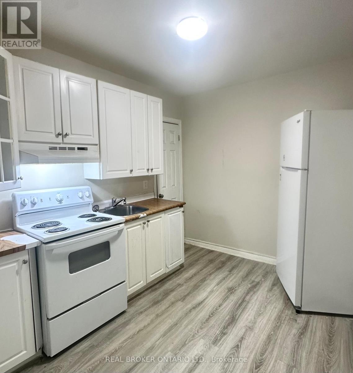 43 Beckwith Street, Smiths Falls, Ontario  K7A 2B4 - Photo 7 - X12492486