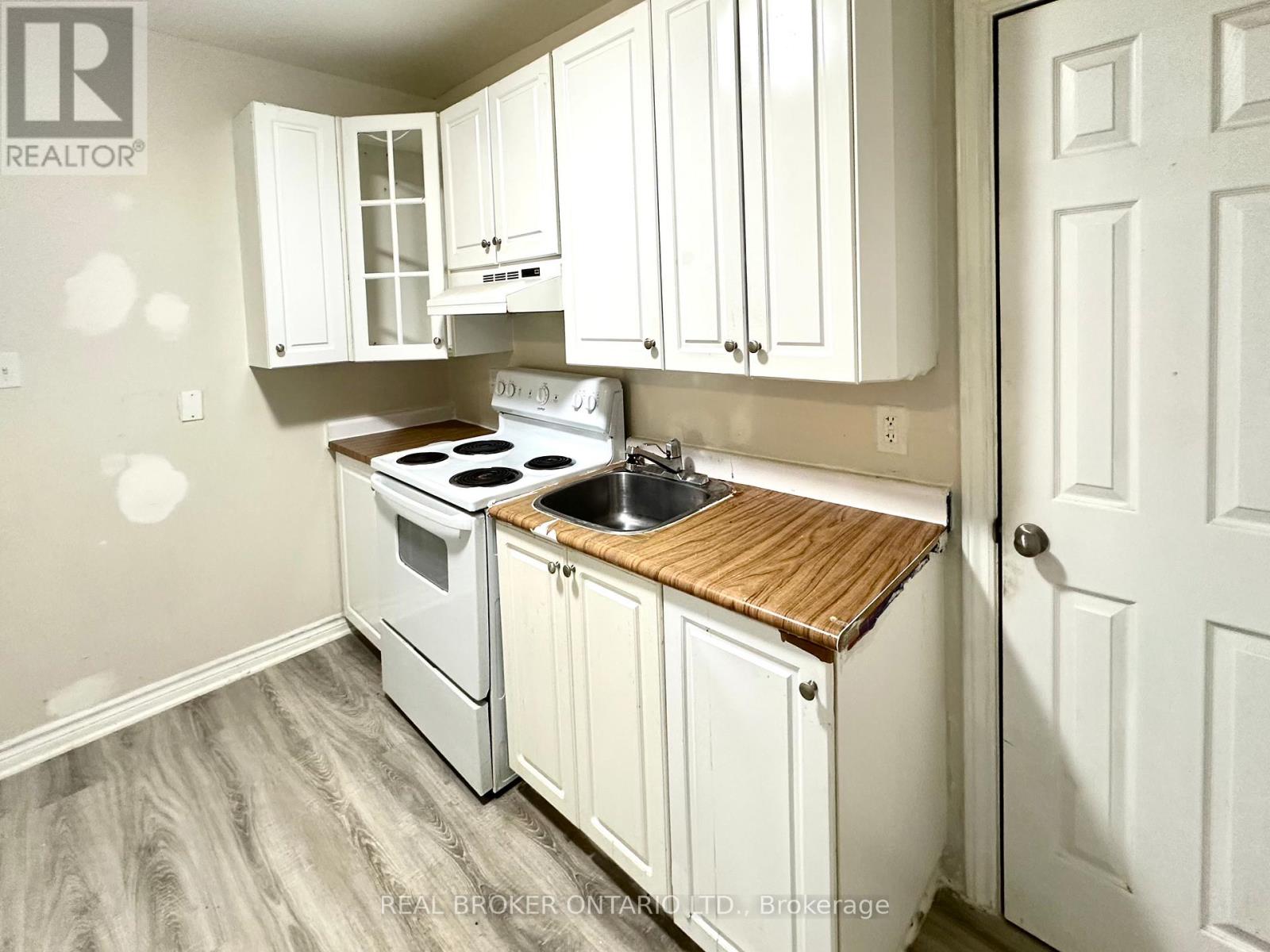 43 Beckwith Street, Smiths Falls, Ontario  K7A 2B4 - Photo 8 - X12492486