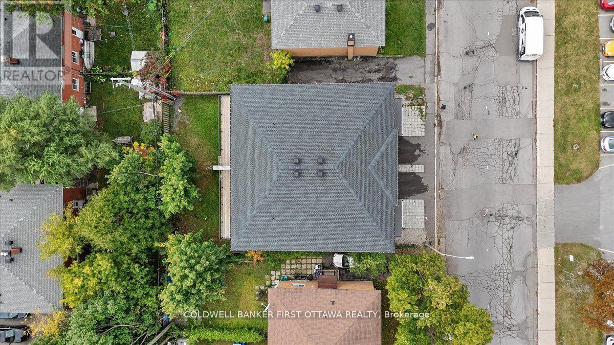 562 Queen Mary Street, Ottawa, Ontario  K1K 1W1 - Photo 42 - X12492516