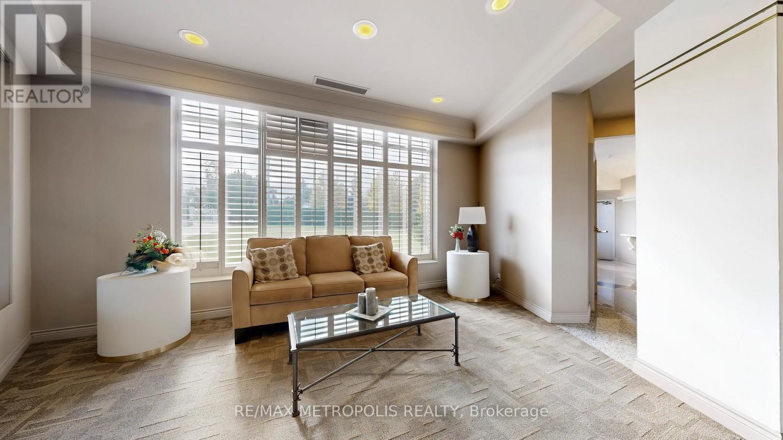 412 - 2200 John Street, Markham, Ontario  L3T 7S7 - Photo 5 - N12492188