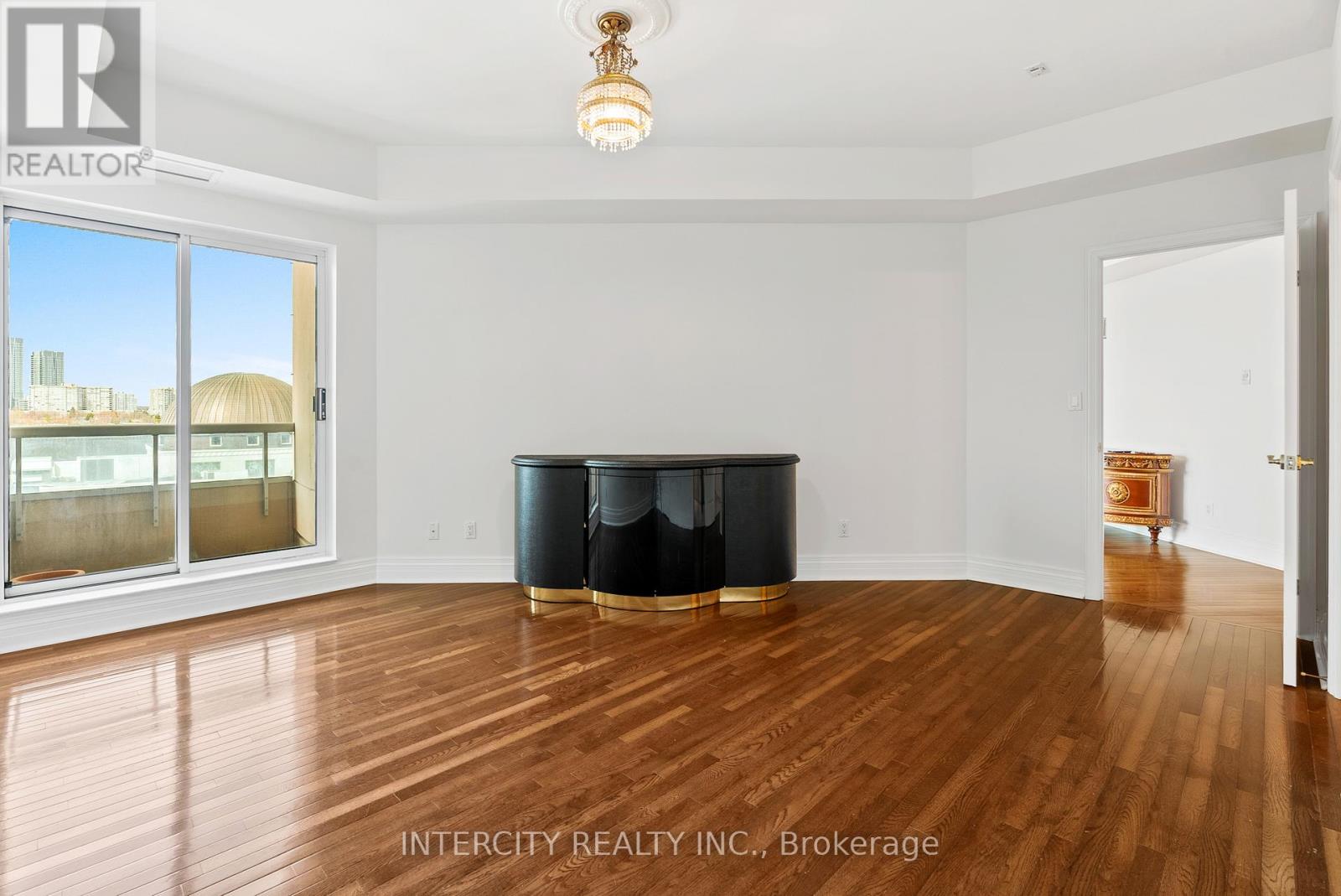 607 - 1 Cordoba Drive, Vaughan, Ontario  L4J 8S3 - Photo 15 - N12492202