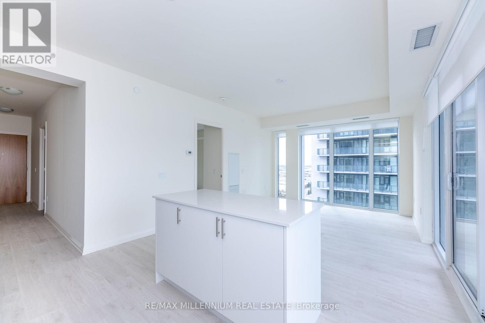 2310 - 8960 Jane Street, Vaughan, Ontario  L4L 0N9 - Photo 10 - N12492272