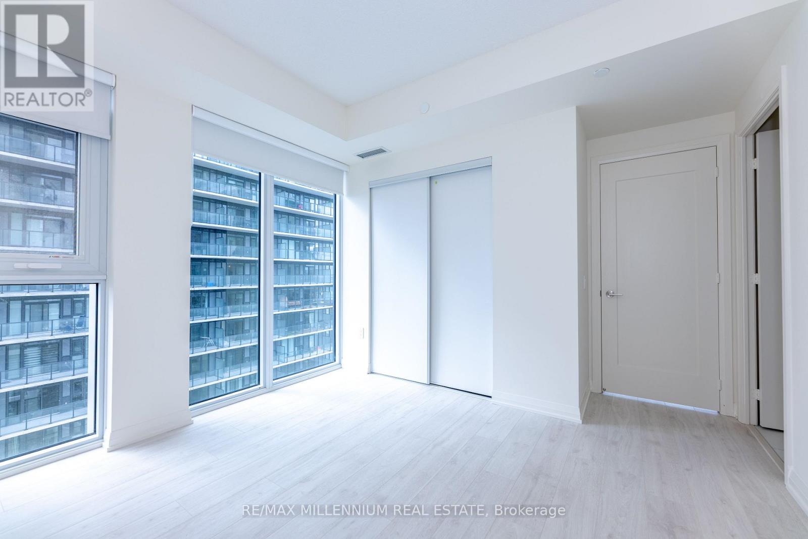 2310 - 8960 Jane Street, Vaughan, Ontario  L4L 0N9 - Photo 17 - N12492272