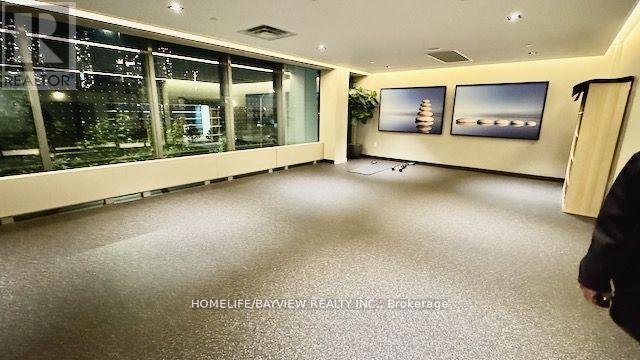 #512 - 38 Honeycrisp Crescent N, Vaughan, Ontario  L4K 0M8 - Photo 18 - N12492378