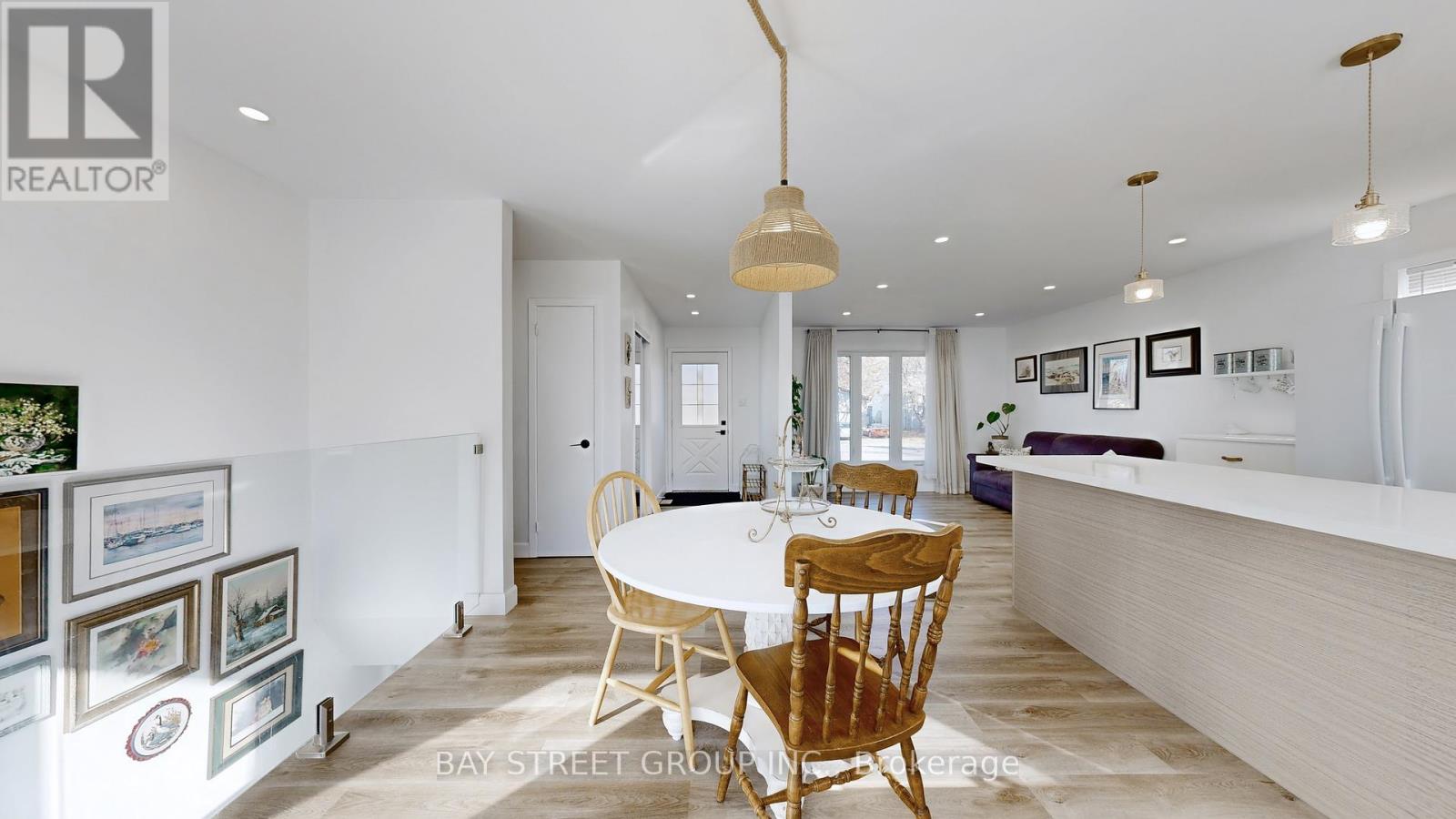 Main Floor - 142 Patterson Road, Barrie (Ardagh), Ontario  L4N 3W4 - Photo 11 - S12492194