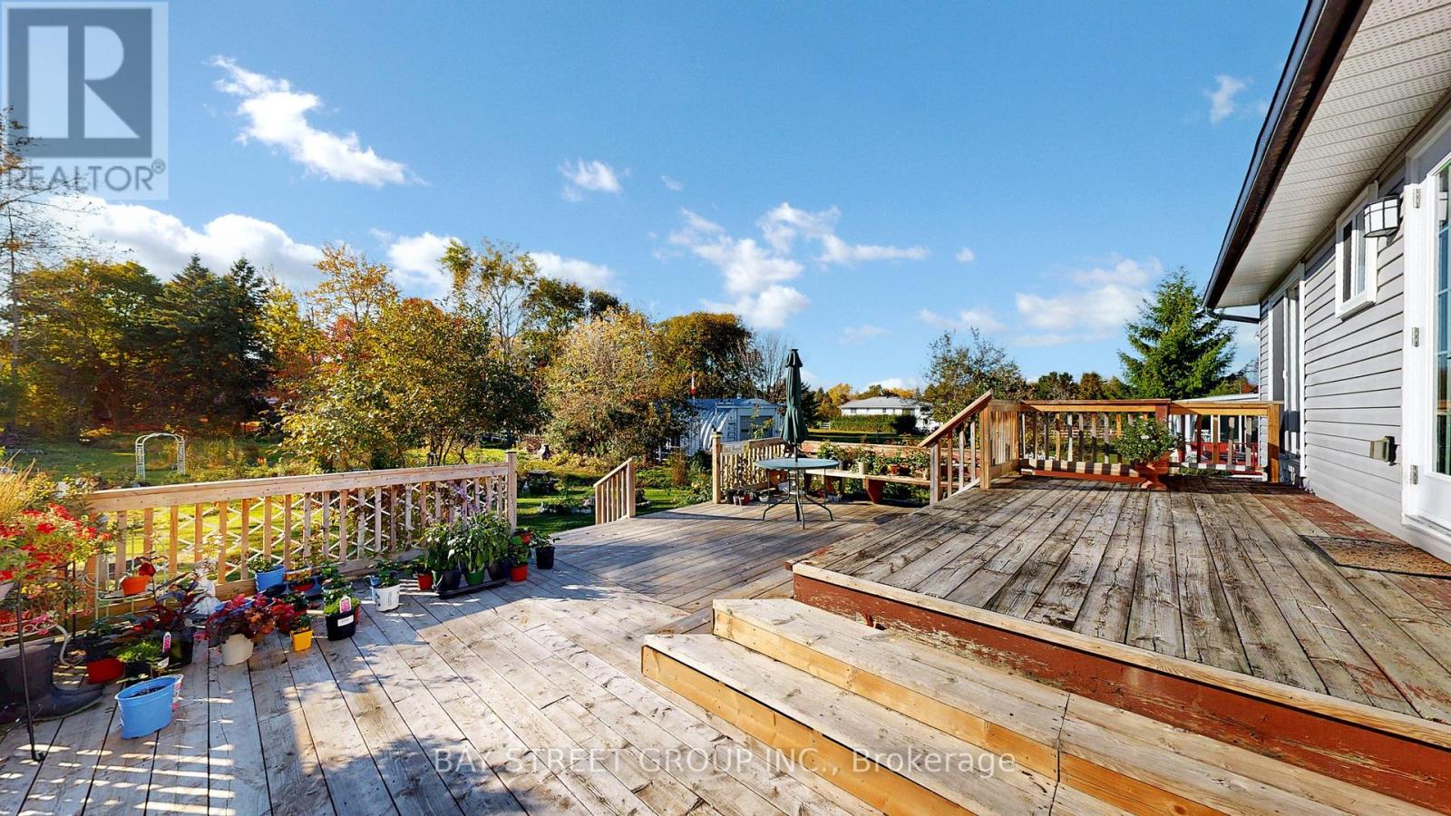 Main Floor - 142 Patterson Road, Barrie (Ardagh), Ontario  L4N 3W4 - Photo 25 - S12492194