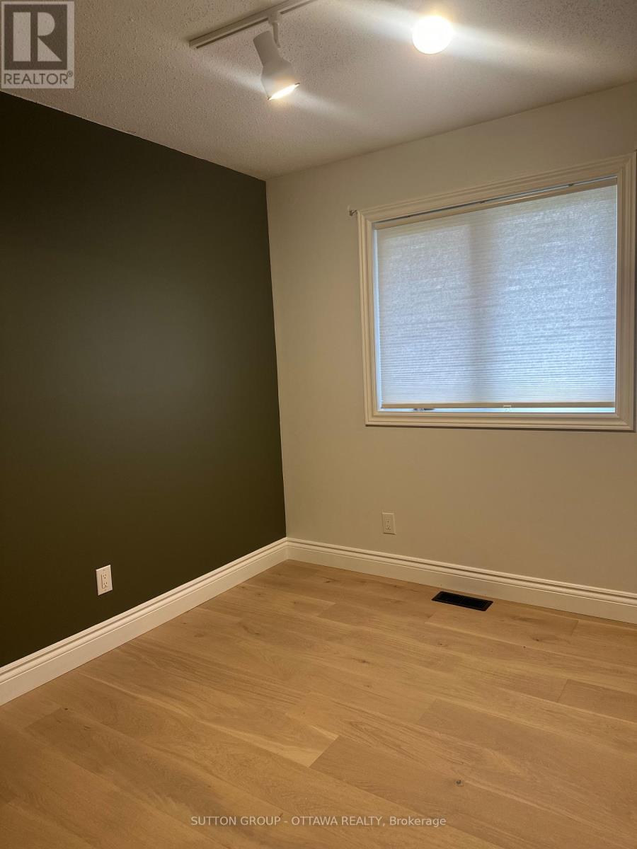 1218 Upton Road, Ottawa, Ontario  K4M 1B3 - Photo 12 - X12490598