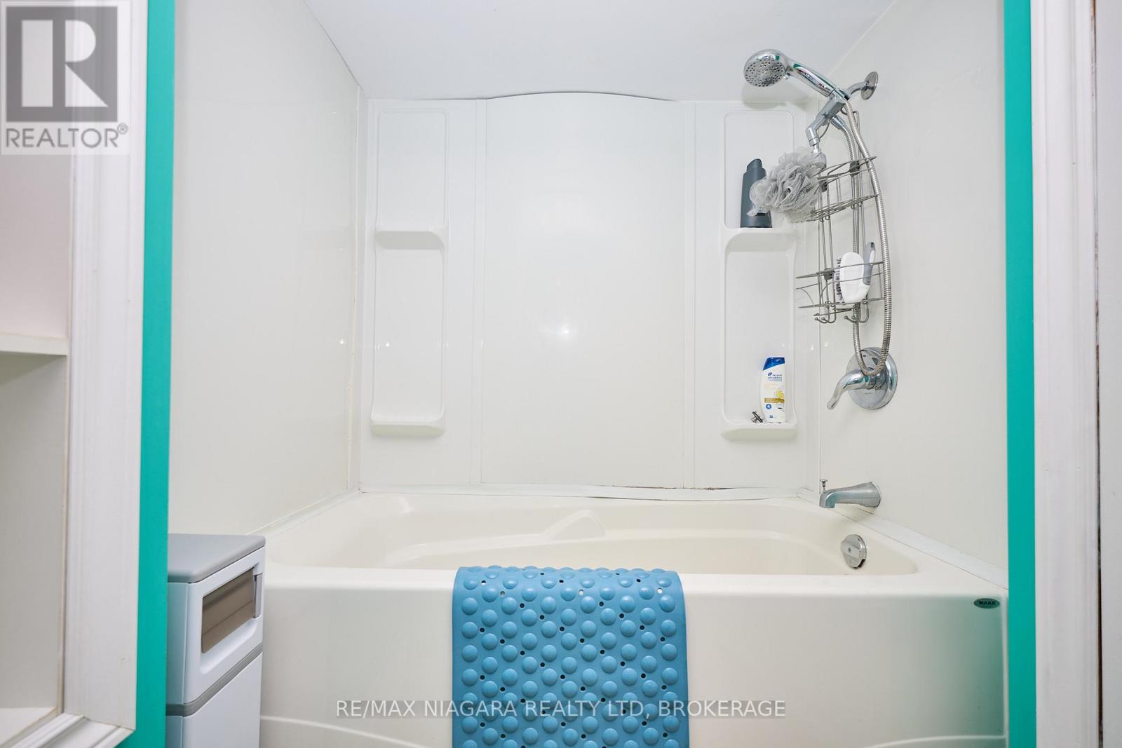 4660 Sixth Avenue, Niagara Falls (Cherrywood), Ontario  L2E 4T5 - Photo 22 - X12492496