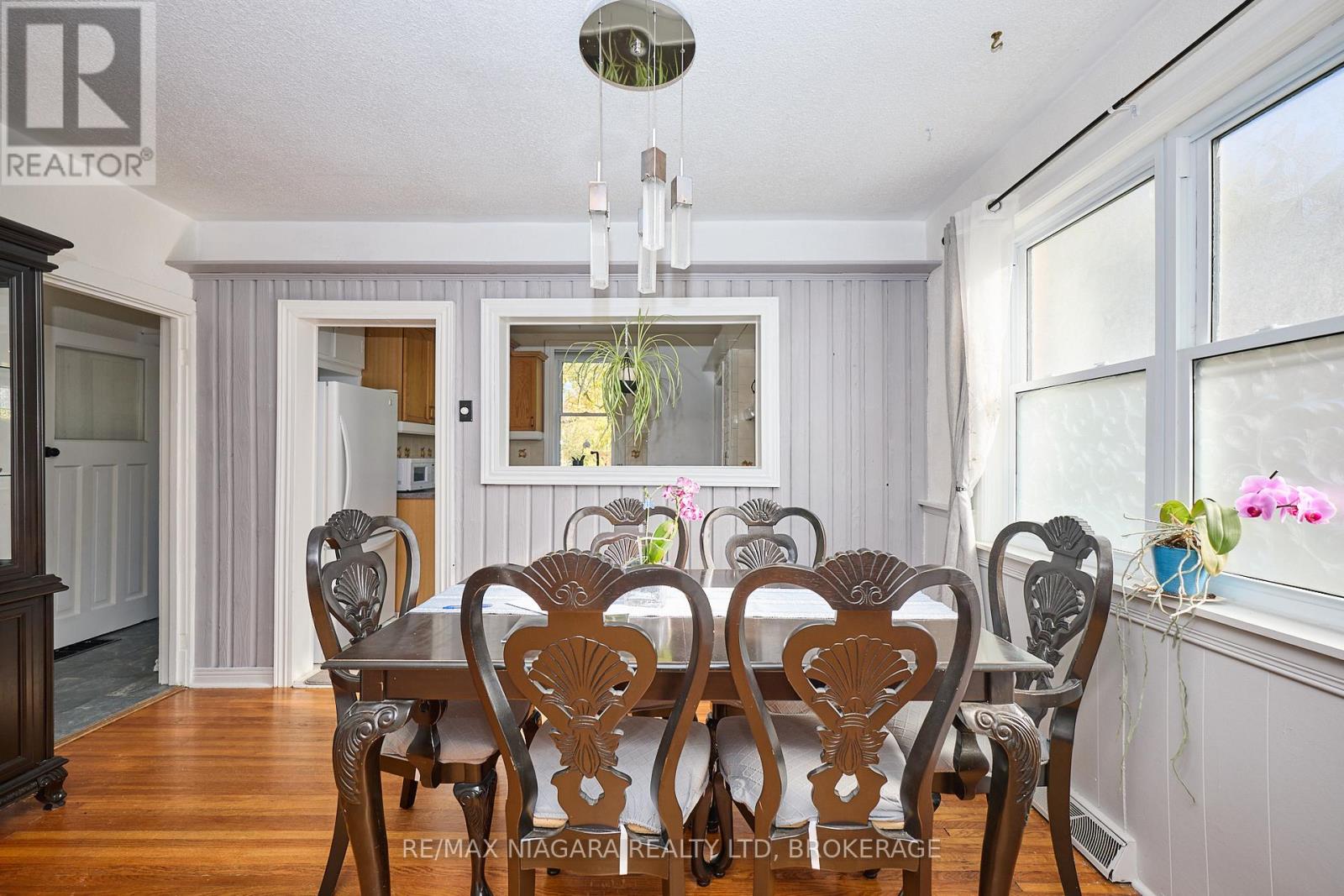 4660 Sixth Avenue, Niagara Falls (Cherrywood), Ontario  L2E 4T5 - Photo 9 - X12492496