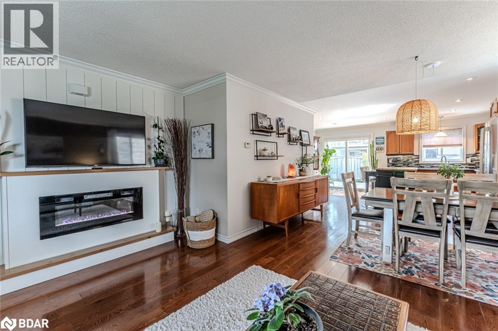 95 Crompton Drive, Barrie, Ontario  L4M 6P1 - Photo 4 - 40784478