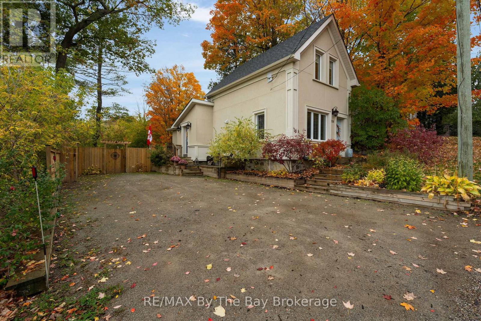 206 Centennial Drive, Midland, Ontario  L4R 5J4 - Photo 3 - S12492556