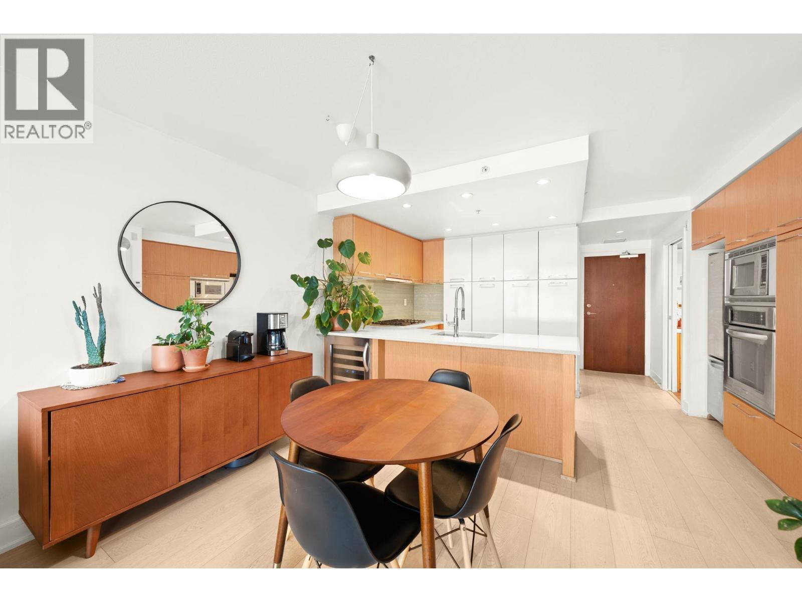 425 2008 Pine Street, Vancouver, British Columbia  V6J 0B8 - Photo 2 - R3063324