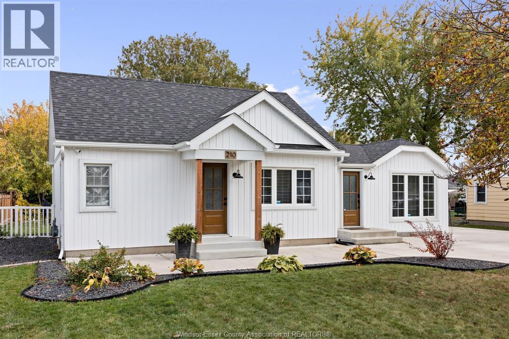 210 PIERRE AVENUE, Lakeshore, Ontario